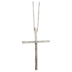 Croix et chaîne en diamant 18kt 3-dimensionnel .50ct 1-3/4" VS