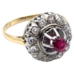 Anello di diamanti e rubini edoardiano in platino e 18 carati