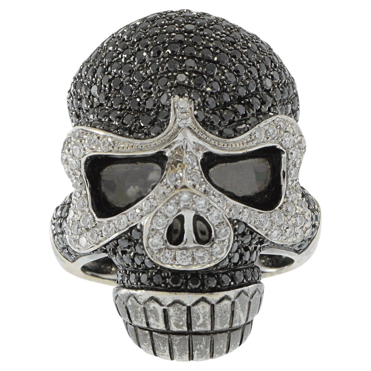 Bague crâne en diamant noir et blanc 18KT