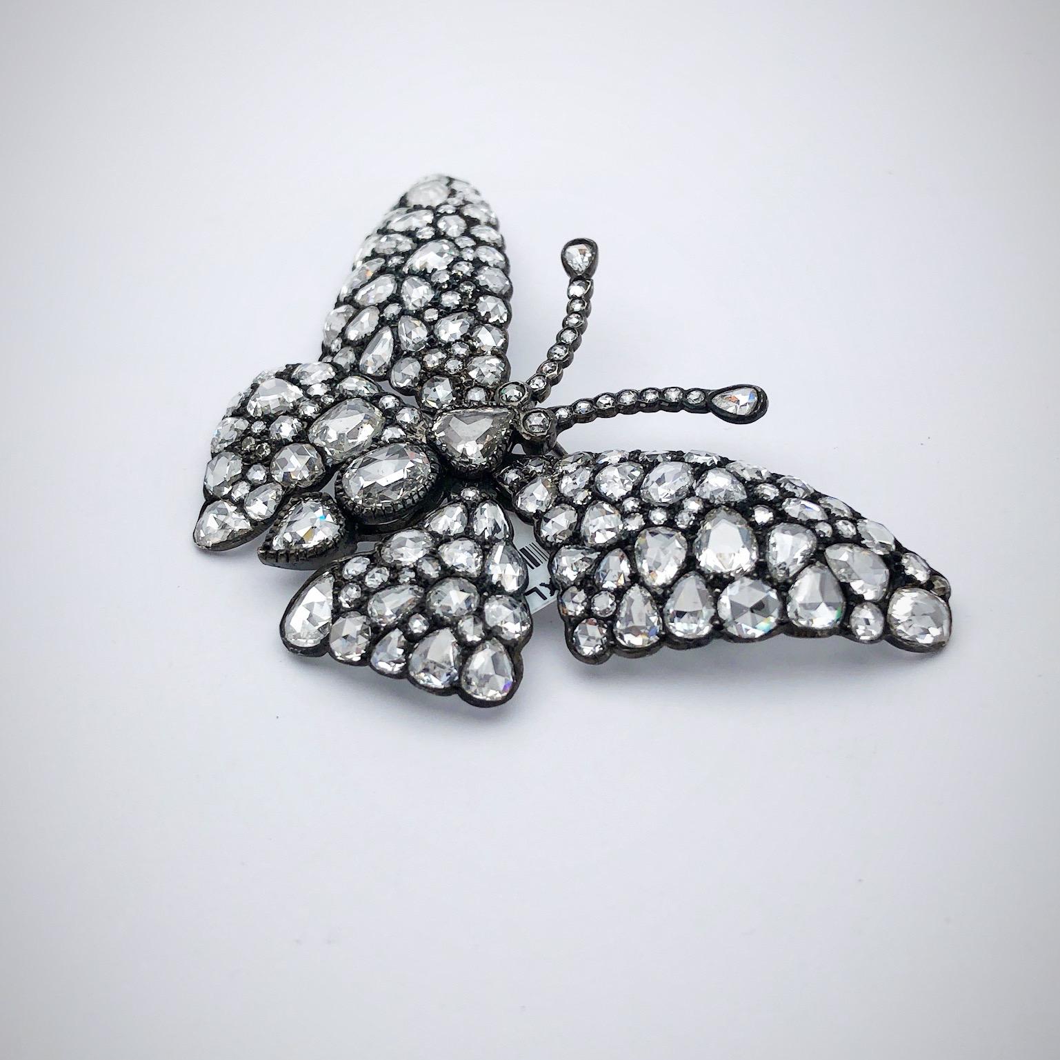 Victorien Broche papillon en or blanc noirci 18 carats avec diamants taille rose 23,13 carats en vente