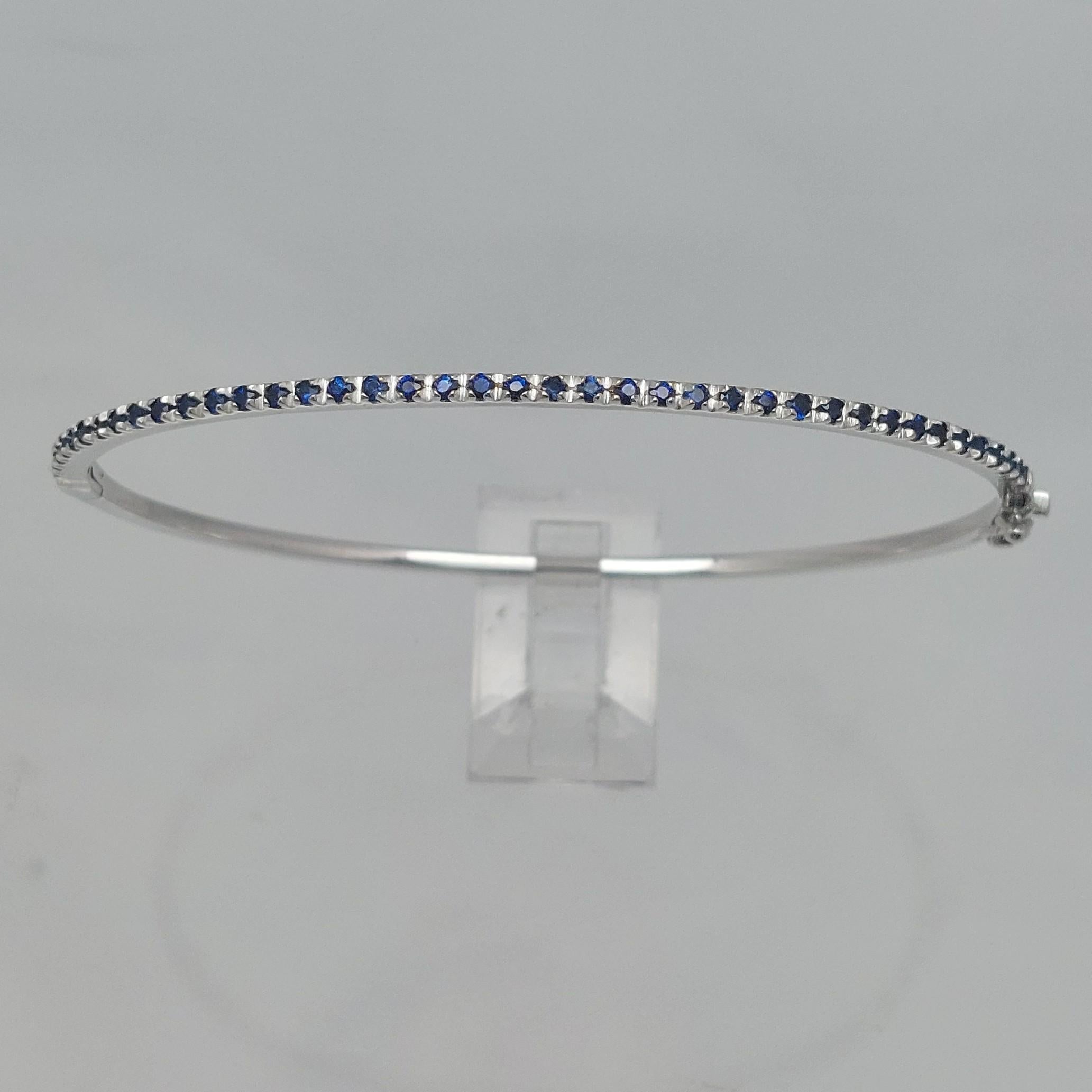 18KT Blauer Saphir Armreif im Angebot 5
