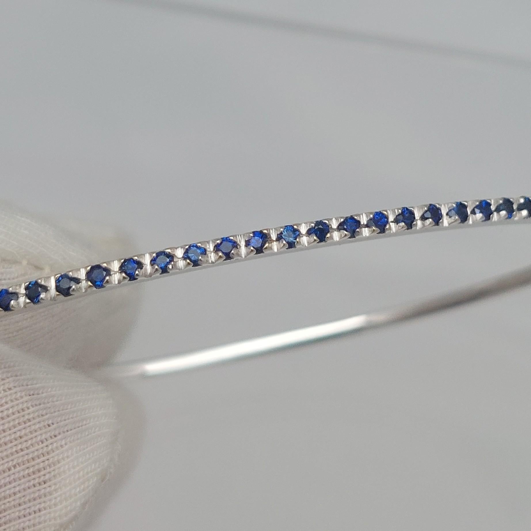 18KT Blauer Saphir Armreif (Rundschliff) im Angebot