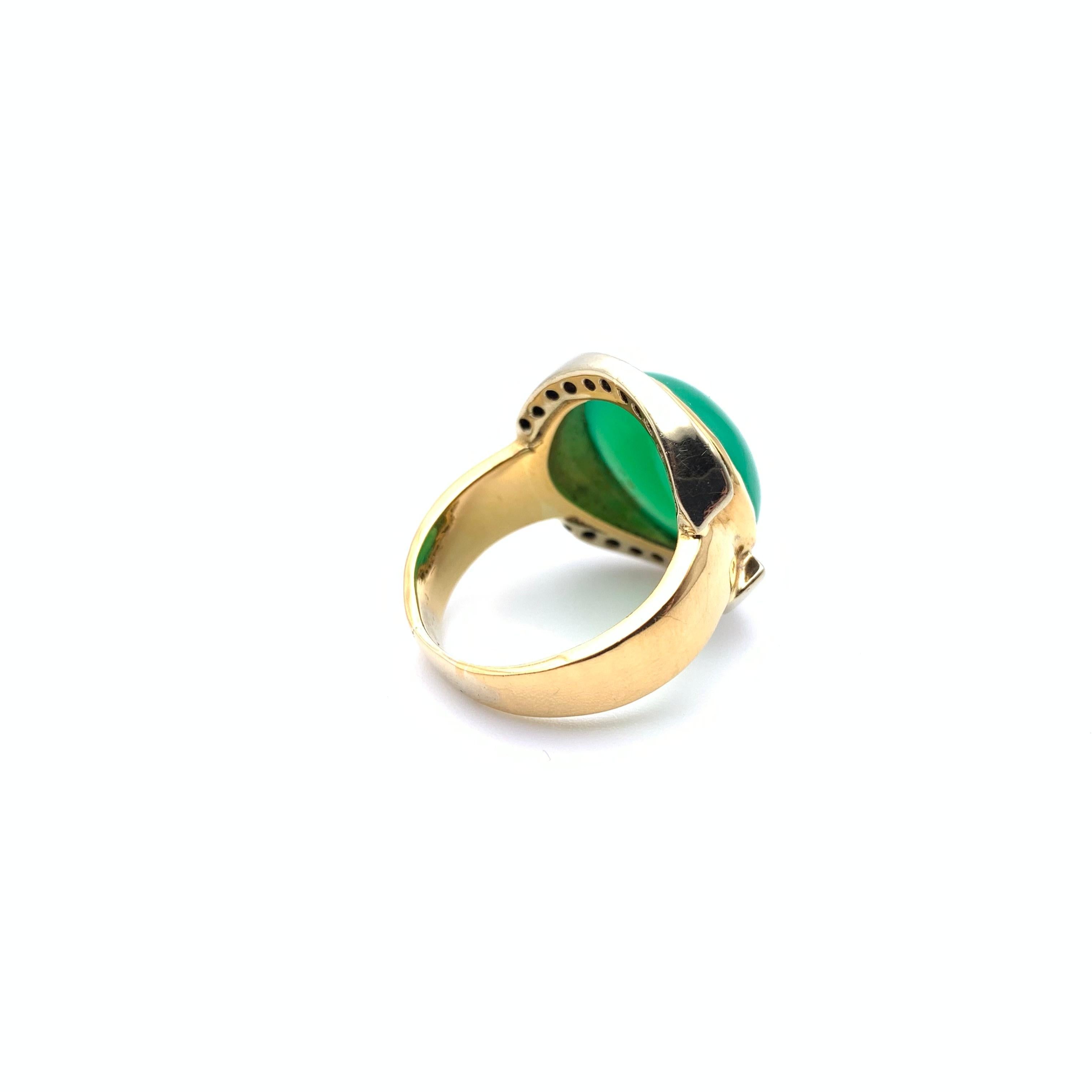 Anello con crisoprasio cabochon e diamanti 18KT In condizioni buone in vendita a Lynchburg, VA
