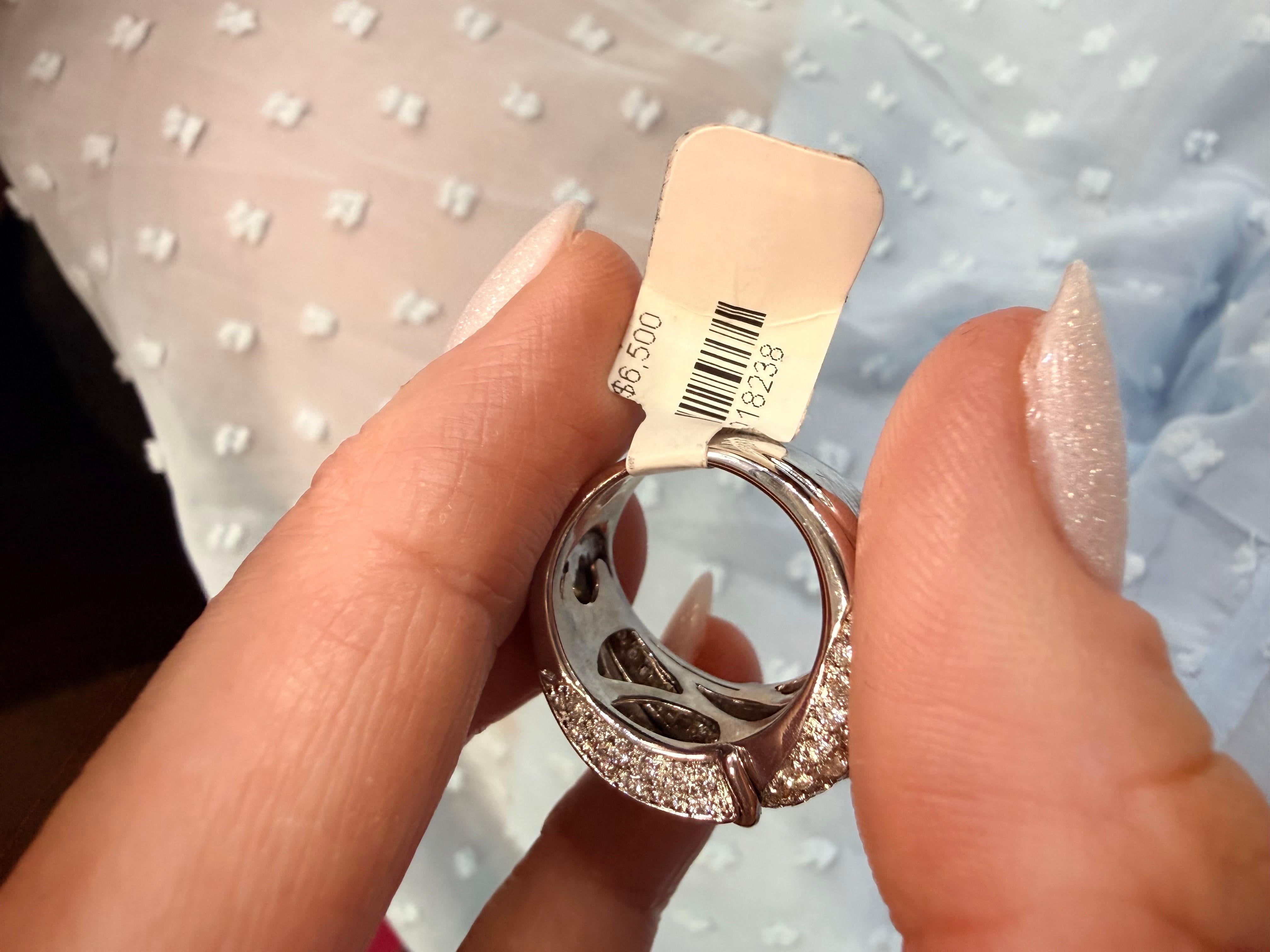 Anello cocktail 18KT con 2 carati di diamanti VS-SI chiarezza G colore in vendita 1