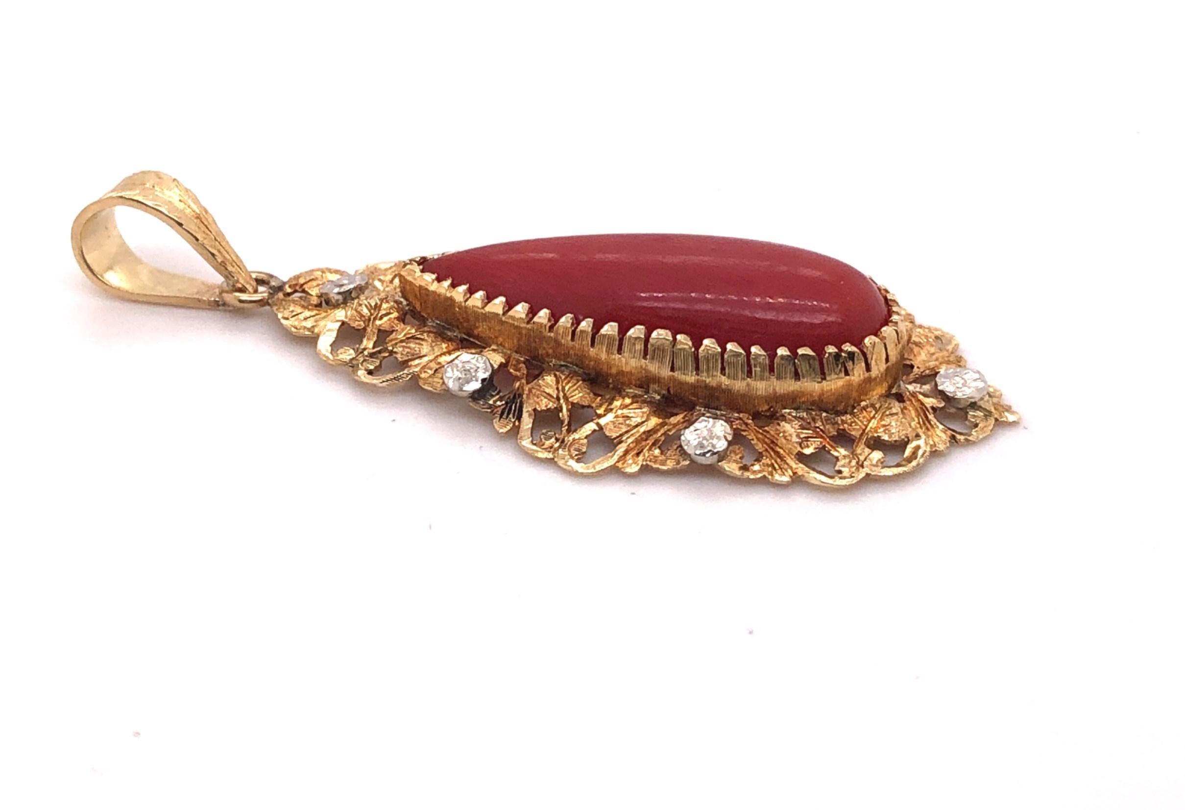 18kt Coral Pendant, 1960's In Good Condition In Towson, MD