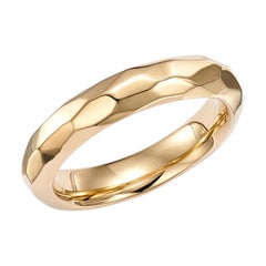 18kt Fairmined Ecological Gold Enchantment Hammered Wedding Ring in Yellow Gold