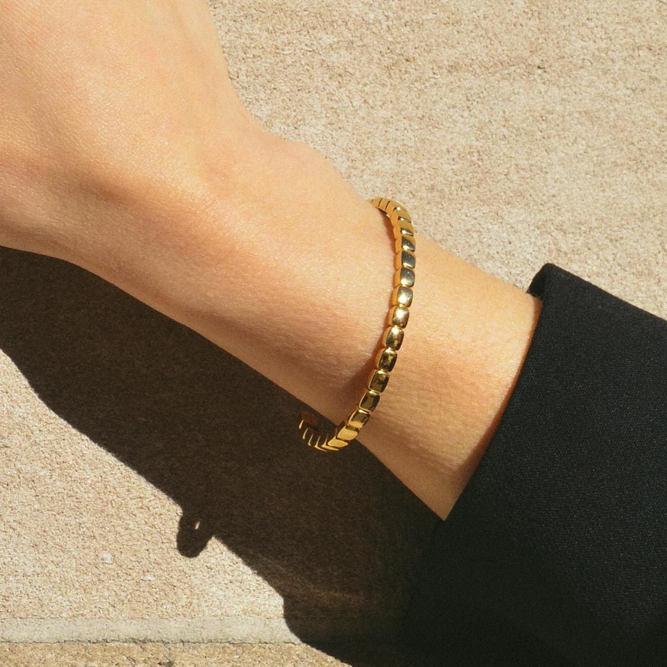 Futura Jewelry created LINK to grow a community of wearers that would bring focus to the reality that eco consciousness in jewelry is possible. Every first follower wearing the bracelet sends a message that they support efforts to improve mining