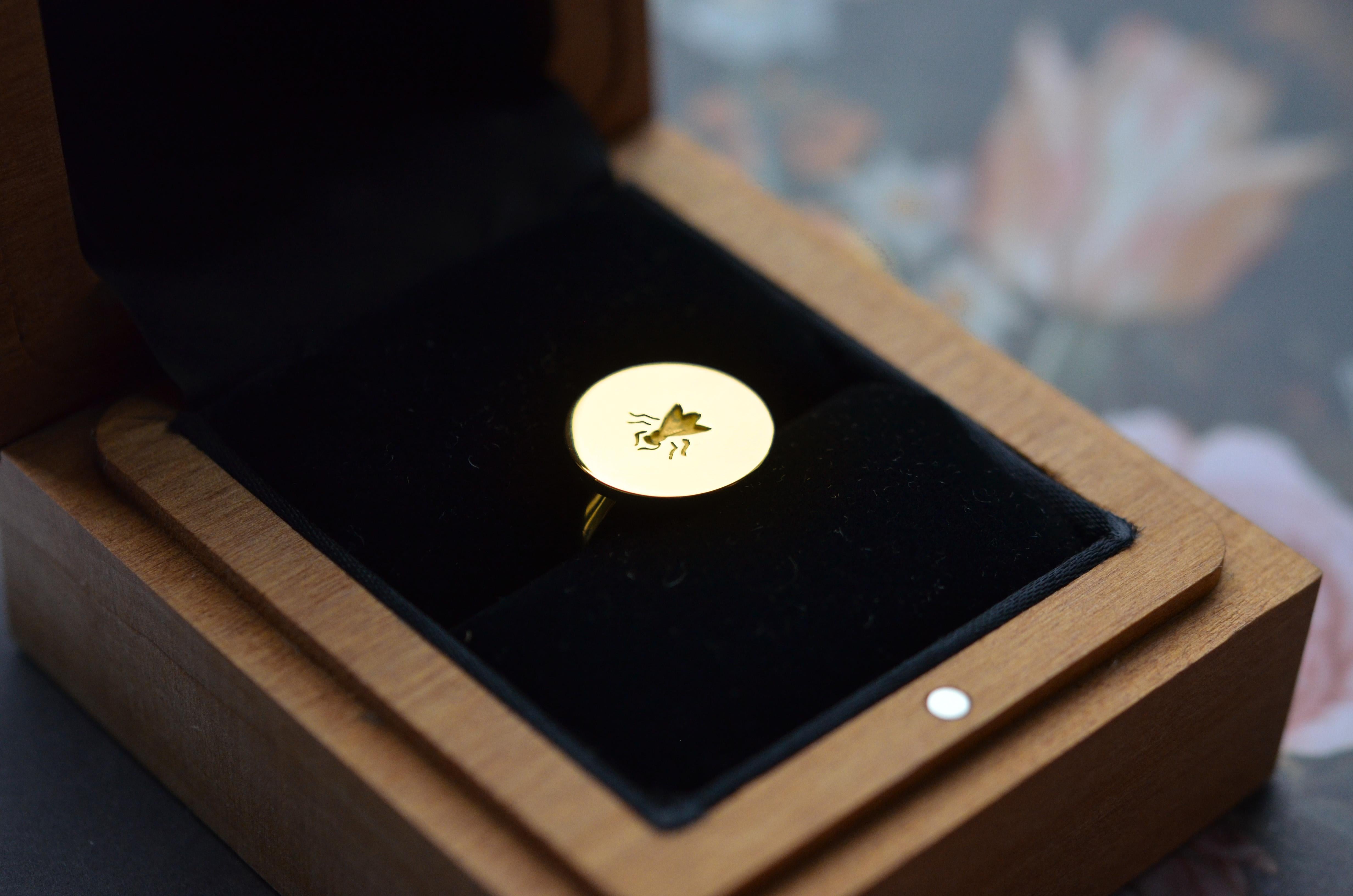 For Sale:  18kt Fairmined Ecological Yellow Gold Bombini Bee Ring 3
