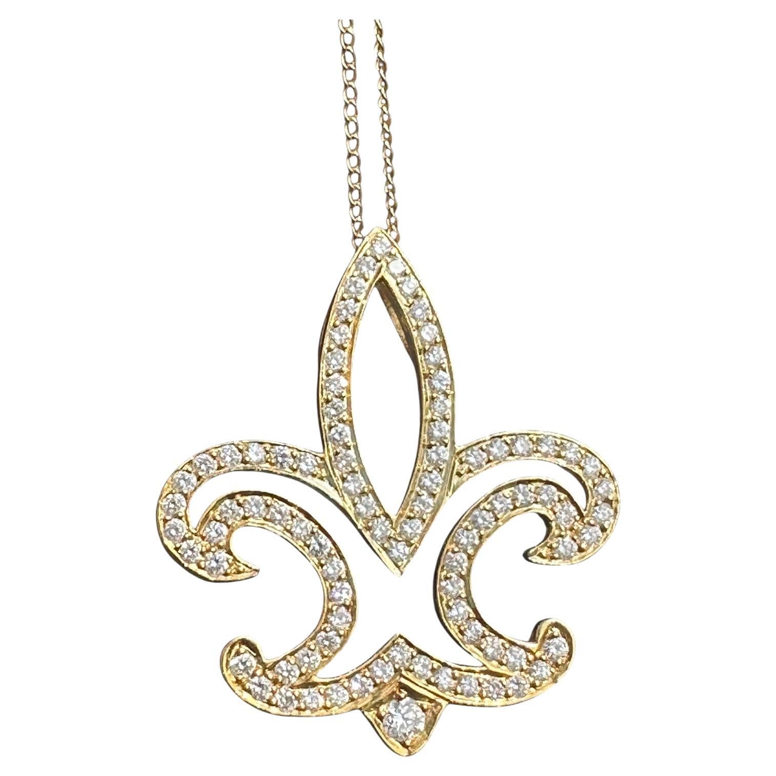 Pendentif et chaîne Fleur-de-Lis en or jaune 18 carats avec diamants de 0,50 carat au total