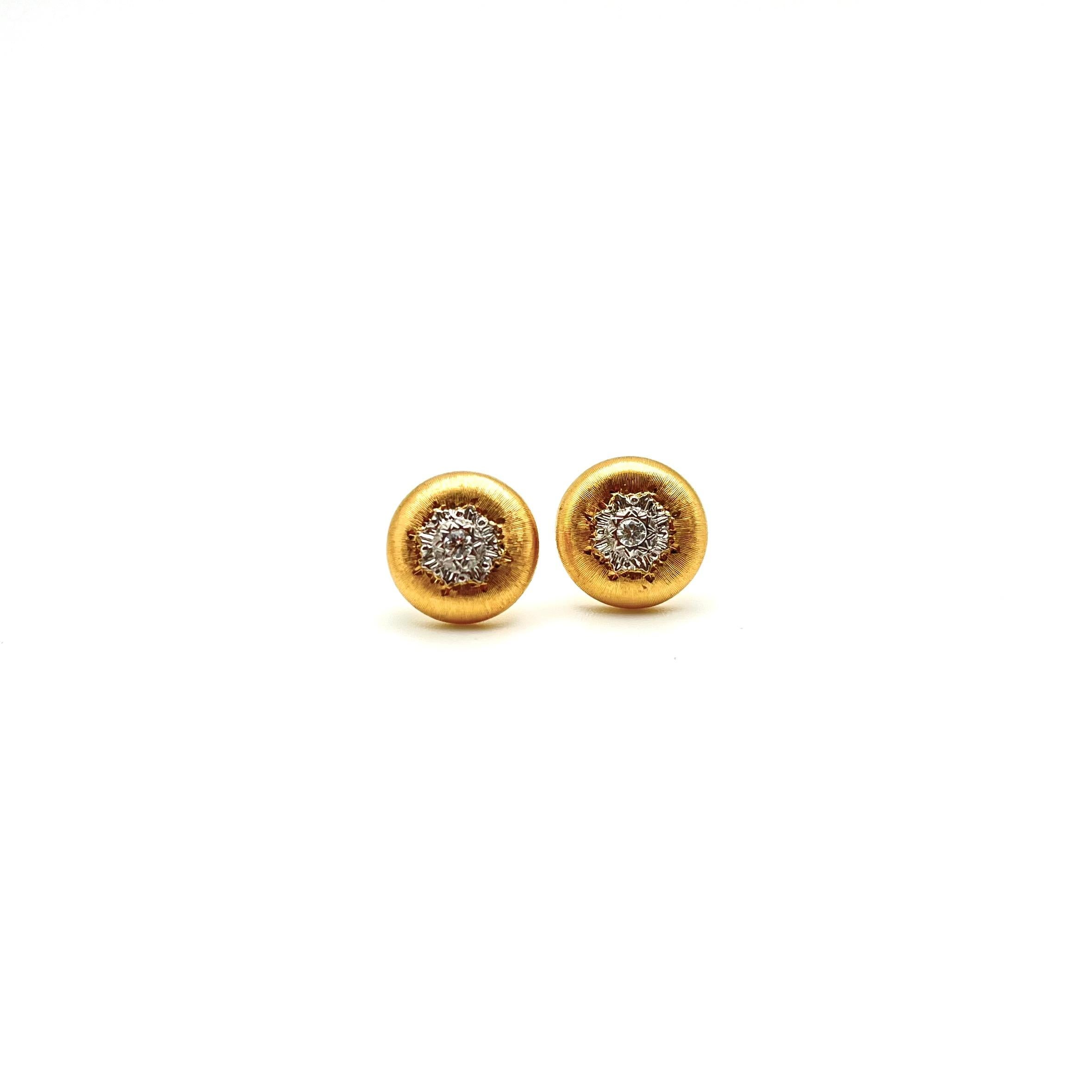 18KT Florentine gravierte Diamant-Ohrstecker mit Gravur (Rundschliff)