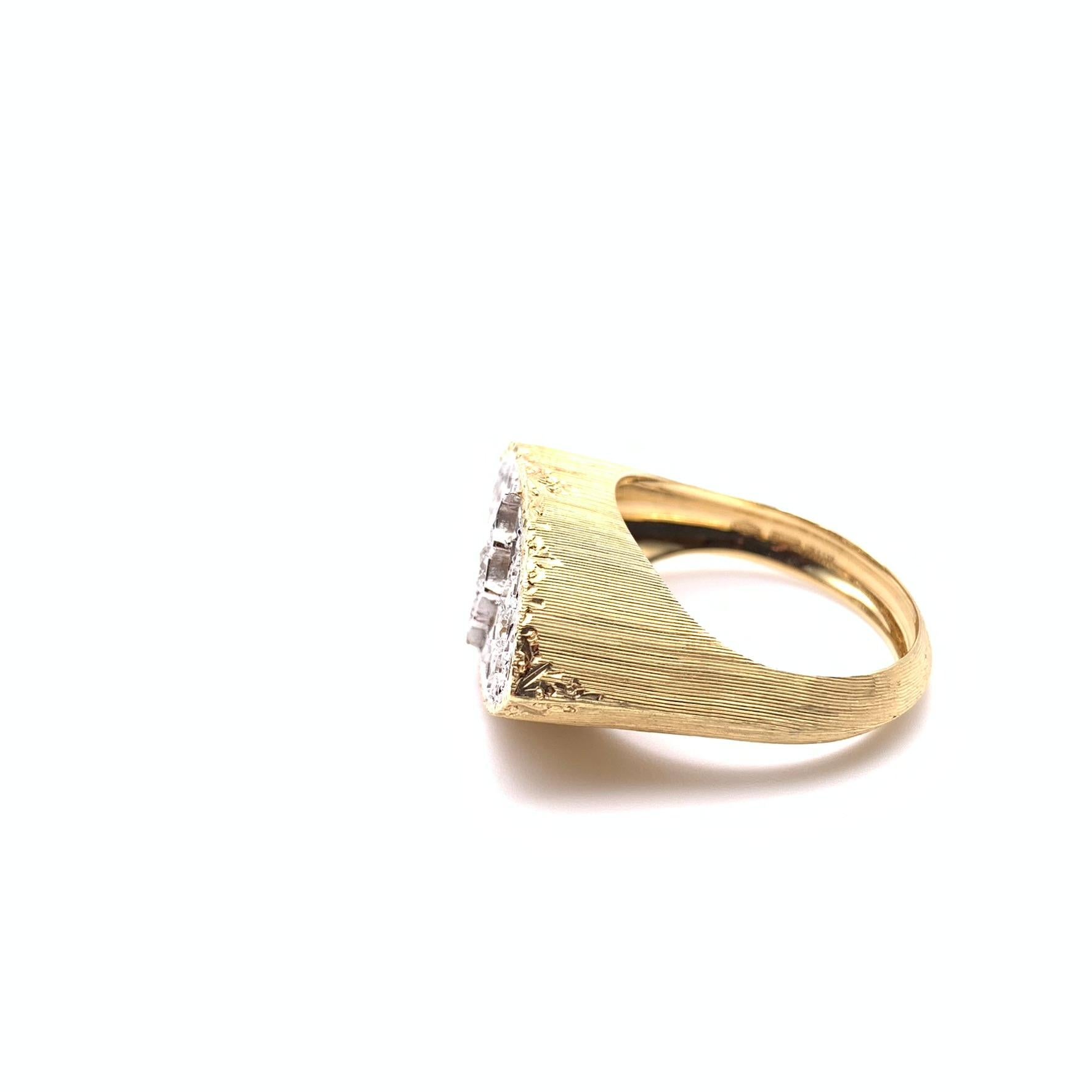 Anello Florentine 18KT con incisione da est a ovest e reticolo di diamanti In condizioni ottime in vendita a Lynchburg, VA