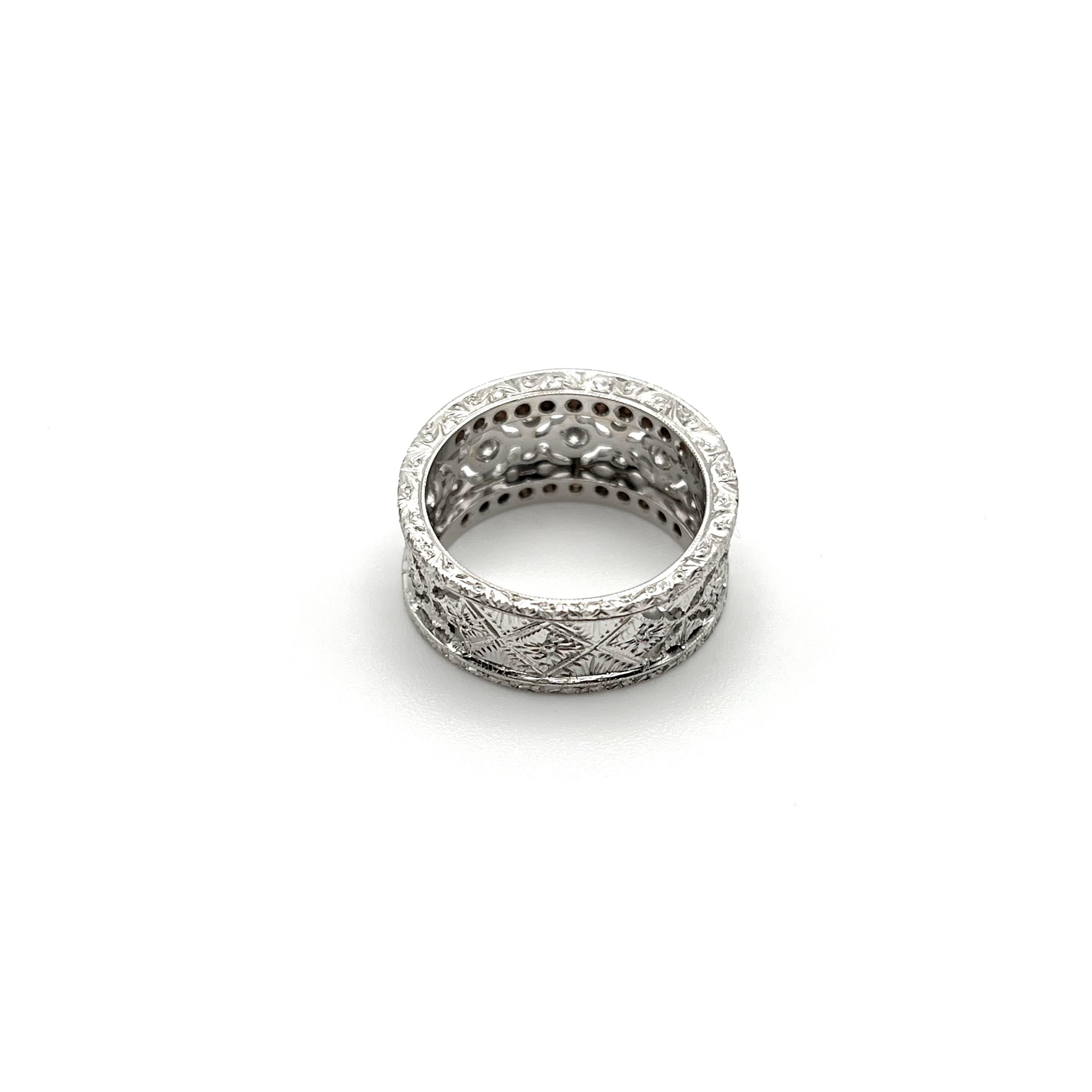 18KT Florentine Engraved Tapered Diamond Band For Sale 3