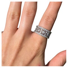 Alianza de Diamantes Cónica Grabada Florentina 18KT