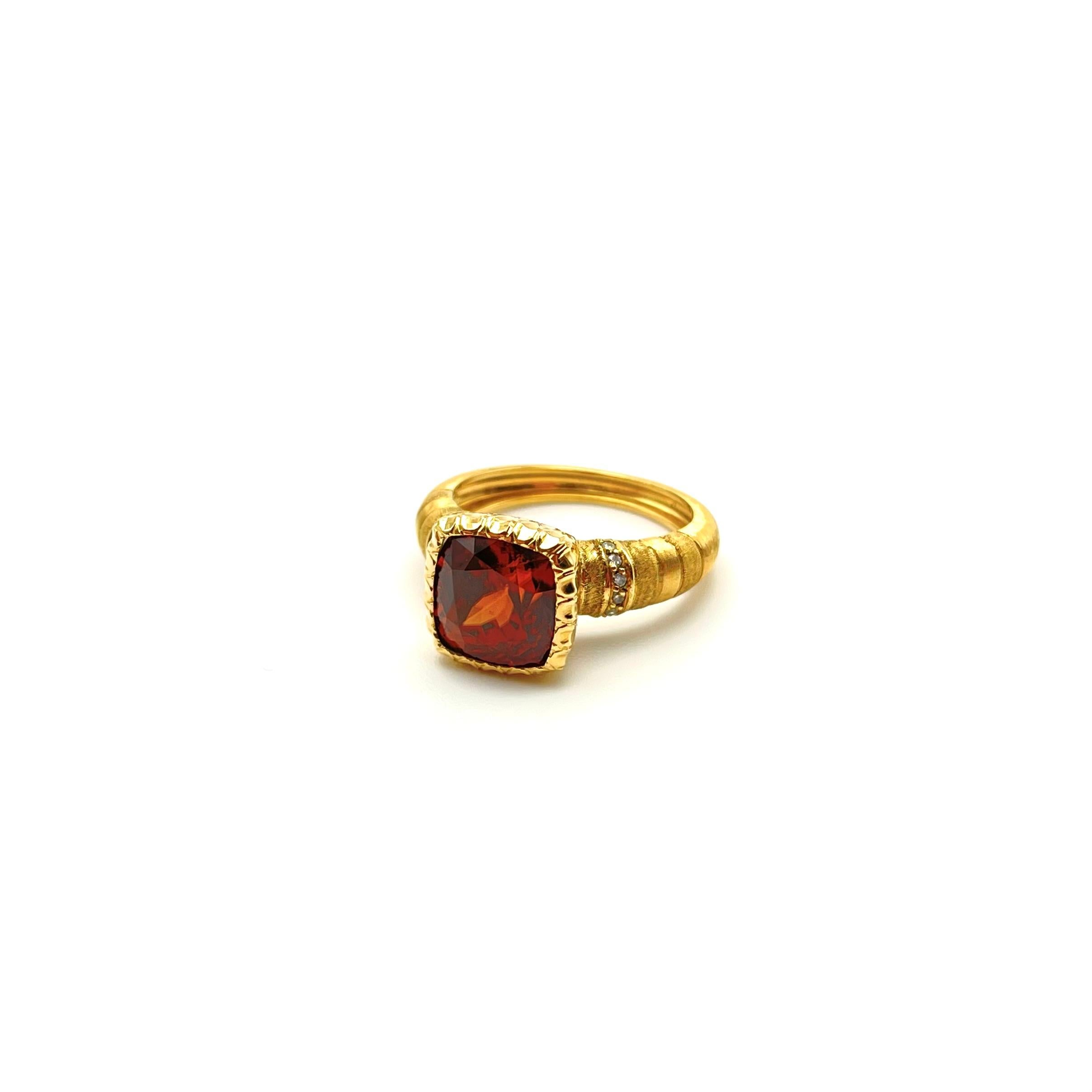 18KT Florentine Graviert Tansanischer Zirkon und Diamant Ring im Zustand „Hervorragend“ im Angebot in Lynchburg, VA