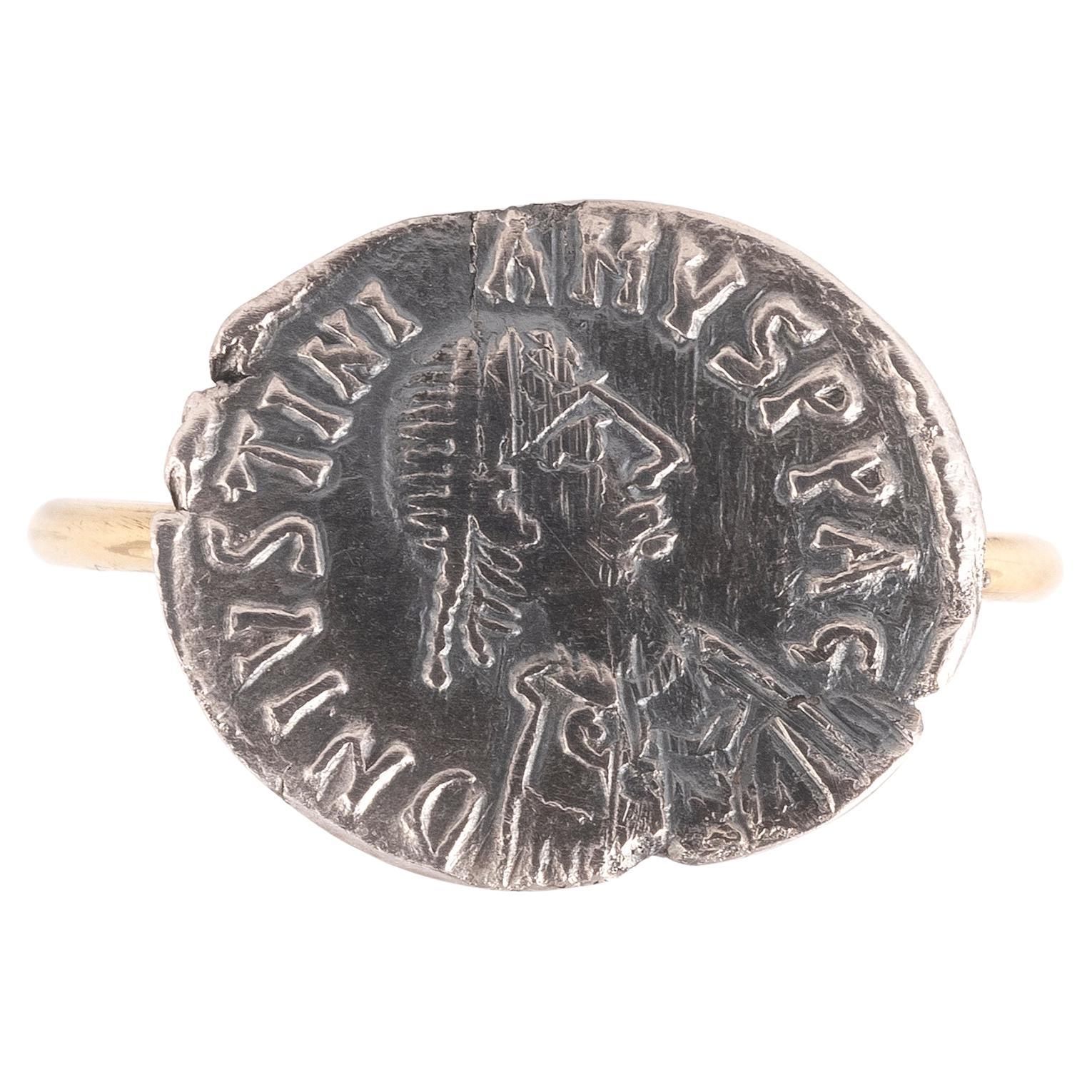 Bizantino Anello con moneta d'argento 18kt Glod e primi Bizantini Circa 527-565 D.C. in vendita