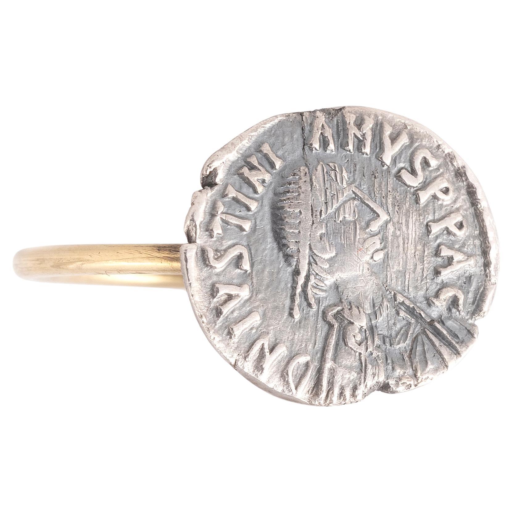 da uomo o donna Anello con moneta d'argento 18kt Glod e primi Bizantini Circa 527-565 D.C. in vendita