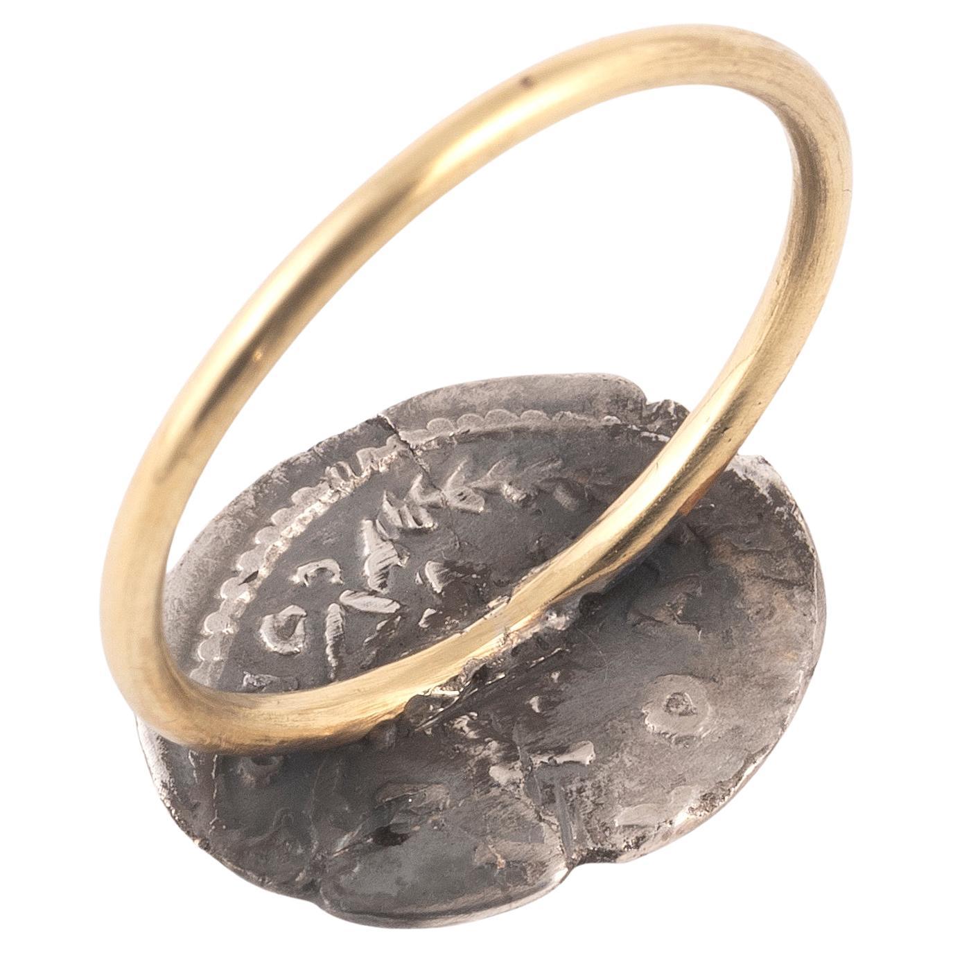 Anello con moneta d'argento 18kt Glod e primi Bizantini Circa 527-565 D.C. In condizioni ottime in vendita a Firenze, IT