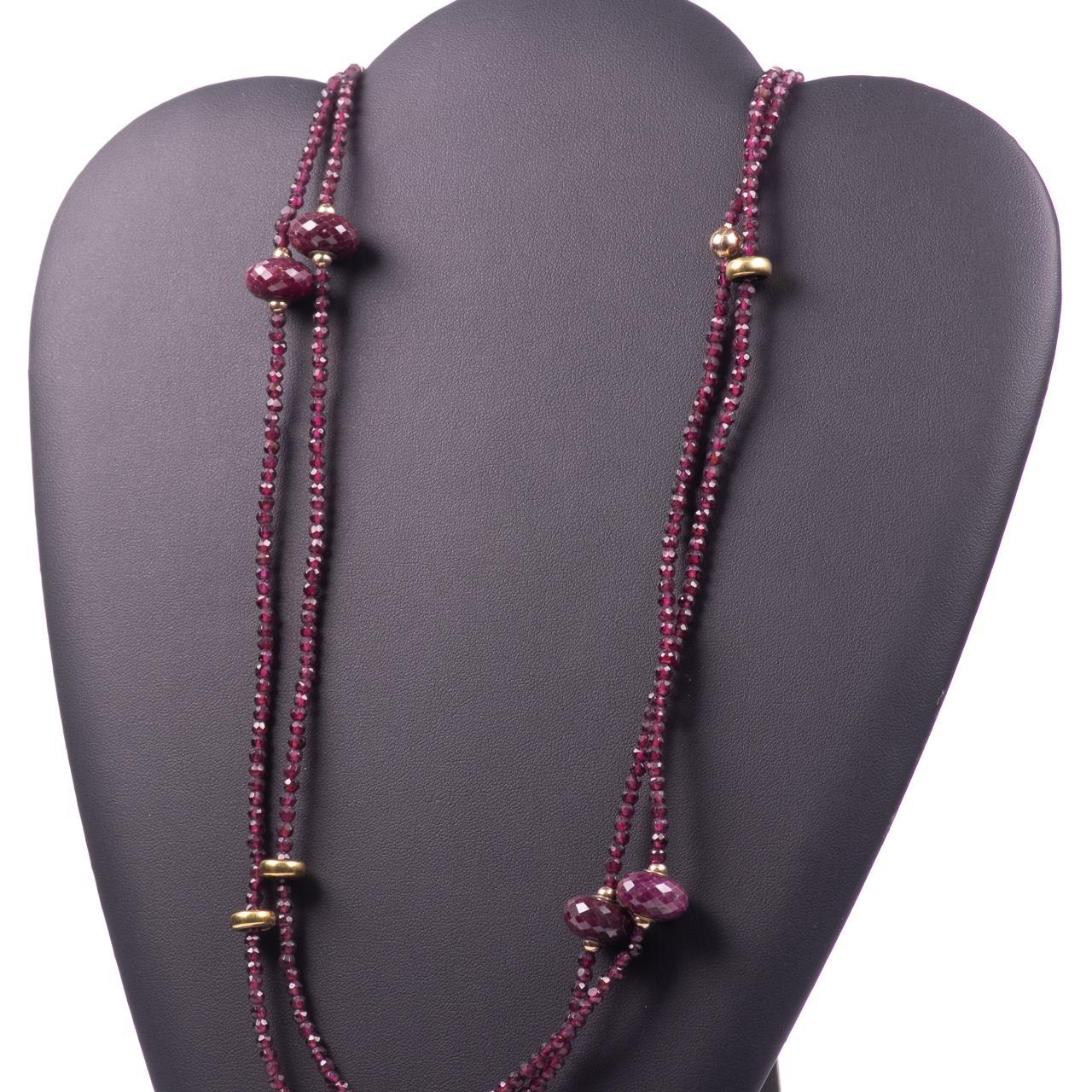 20th Century 18KT Gold 300ct Rubies Art Deco Briolette-Cut Necklace For Sale