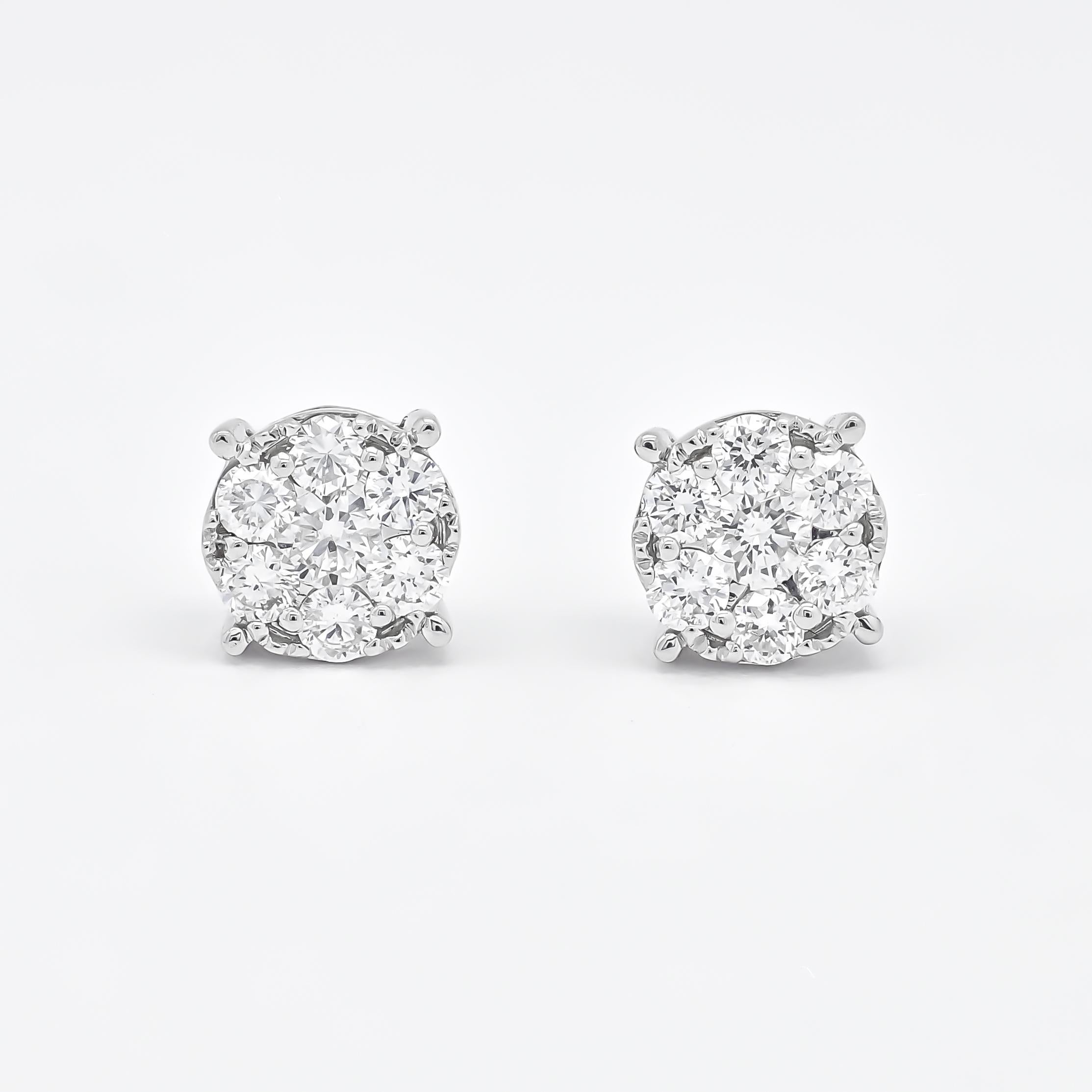 Taglio brillante Orecchini a grappolo con diamanti naturali da 0,60 carati in oro bianco 18KT in vendita
