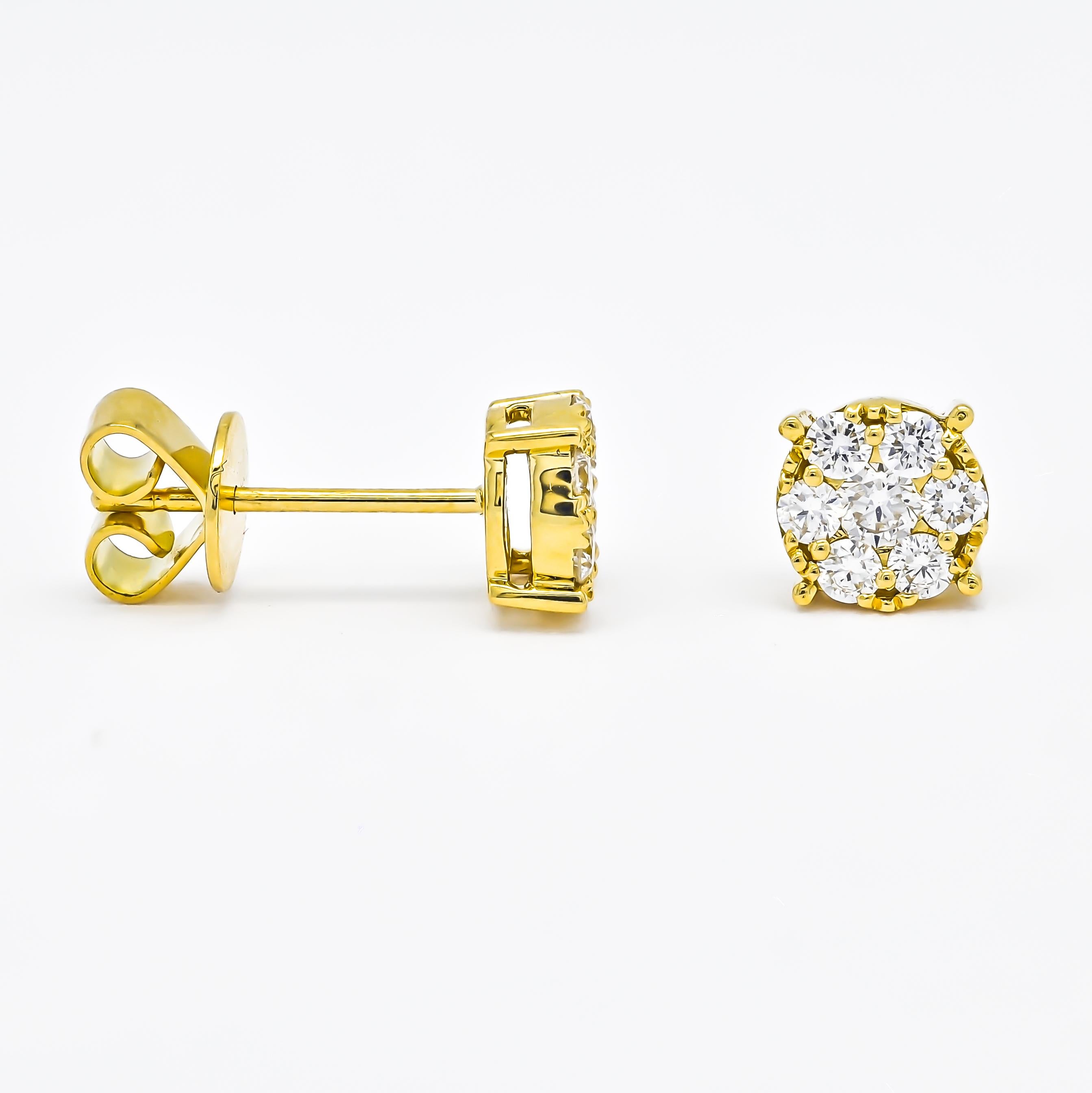 Clous d'oreilles à 4 griffes en or jaune 18 carats avec diamants naturels de 0,60 carat Neuf - En vente à Antwerpen, BE