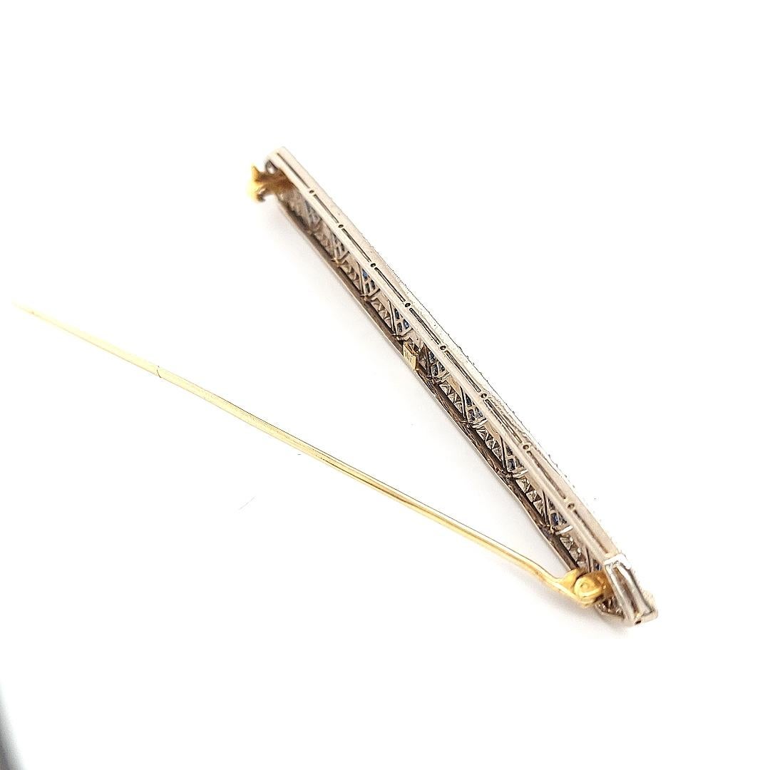 18kt Gold Large Brooch with Zig Zag Sapphires and Diamonds For Sale 5