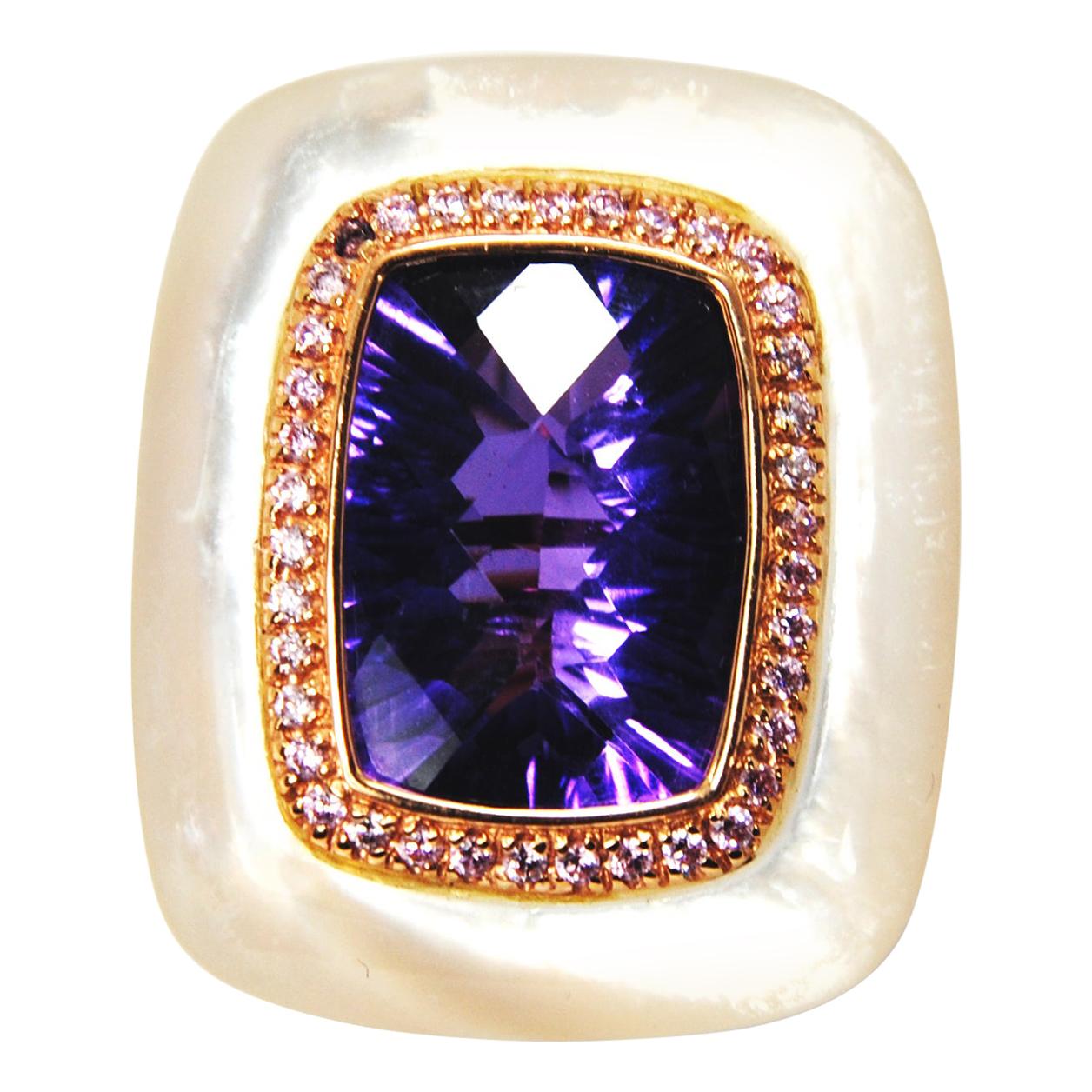18kt Gold, Amethyst and Mother of Pearl Ring with Frame of 0.20 Carat Diamonds