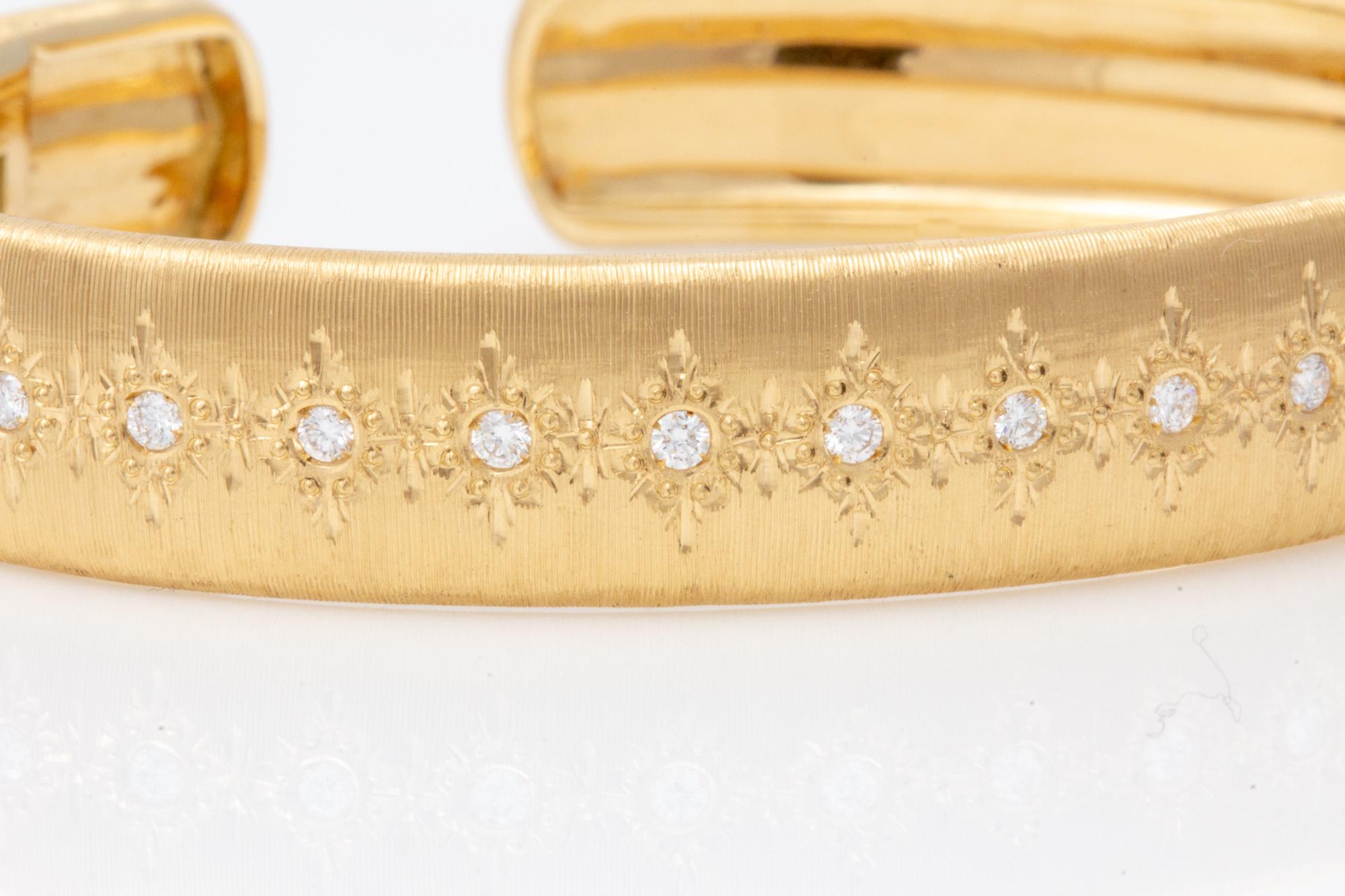 18 Karat Gold and Diamond Florentine Engraved Bracelet, Crafted in Italy For Sale 4