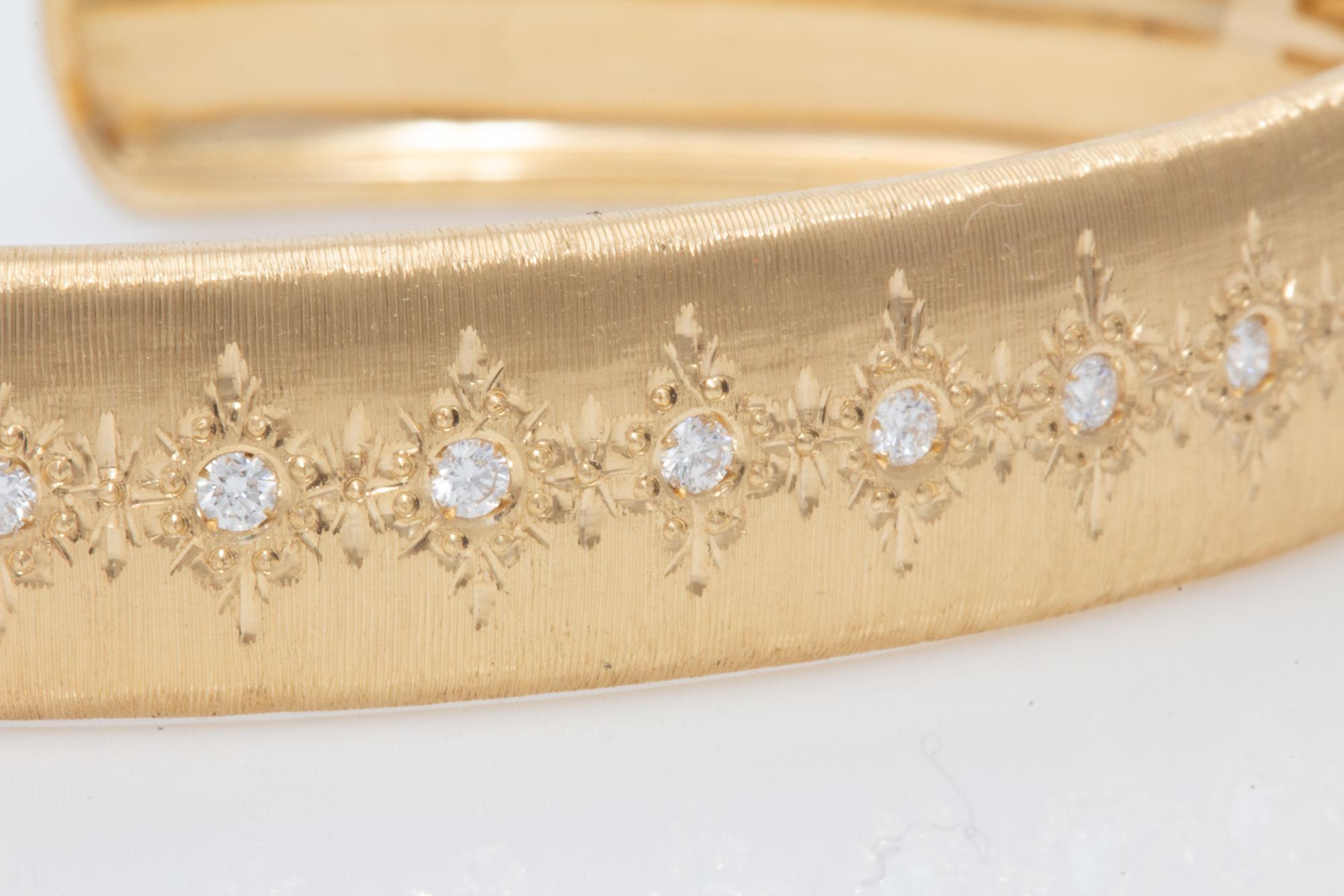 Armband aus 18 Karat Gold und Diamanten mit Florentine-Gravur, Crafted in Italy im Angebot 6