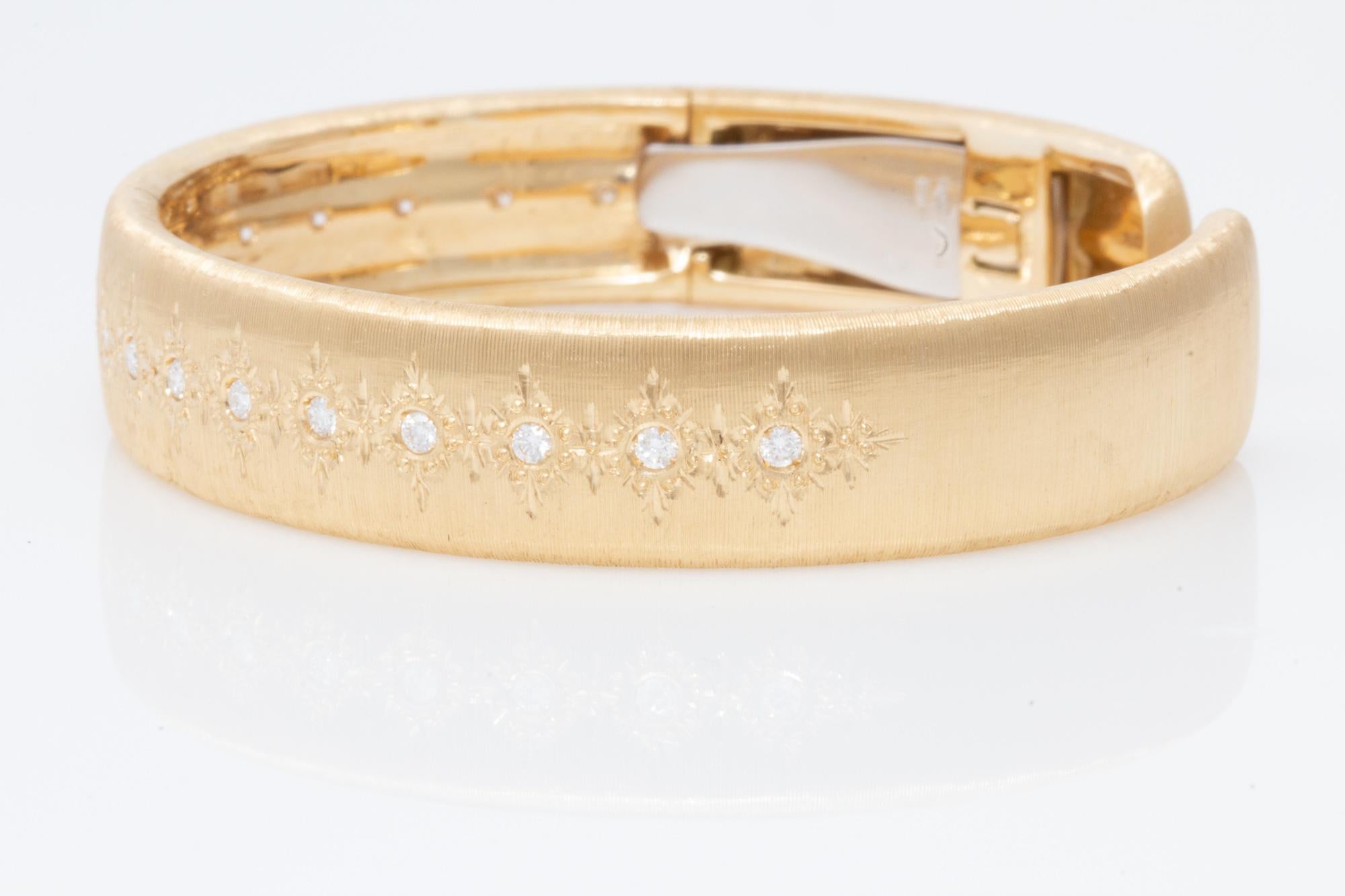 Armband aus 18 Karat Gold und Diamanten mit Florentine-Gravur, Crafted in Italy im Angebot 9