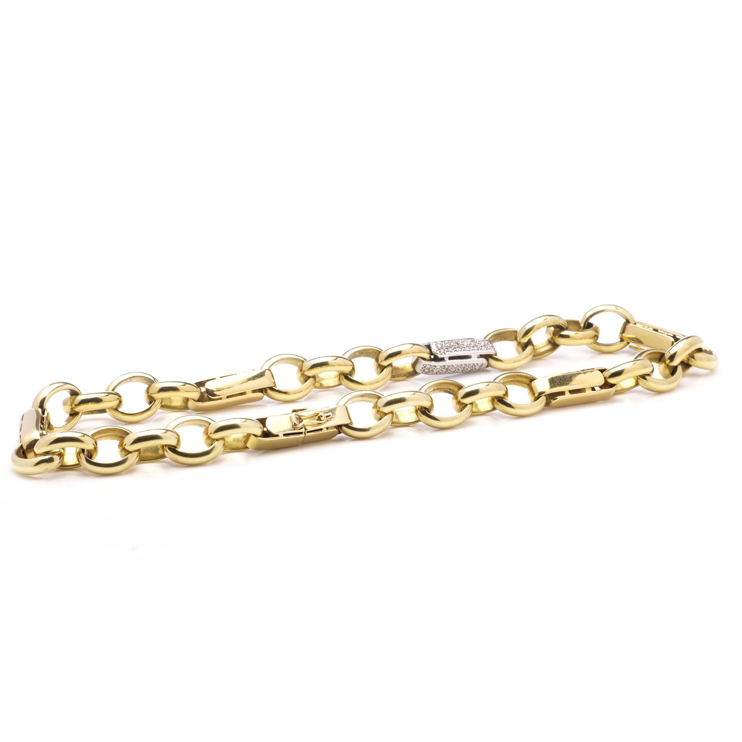 18kt Gold and Diamond Link Chain Necklace In Good Condition For Sale In Braintree, GB