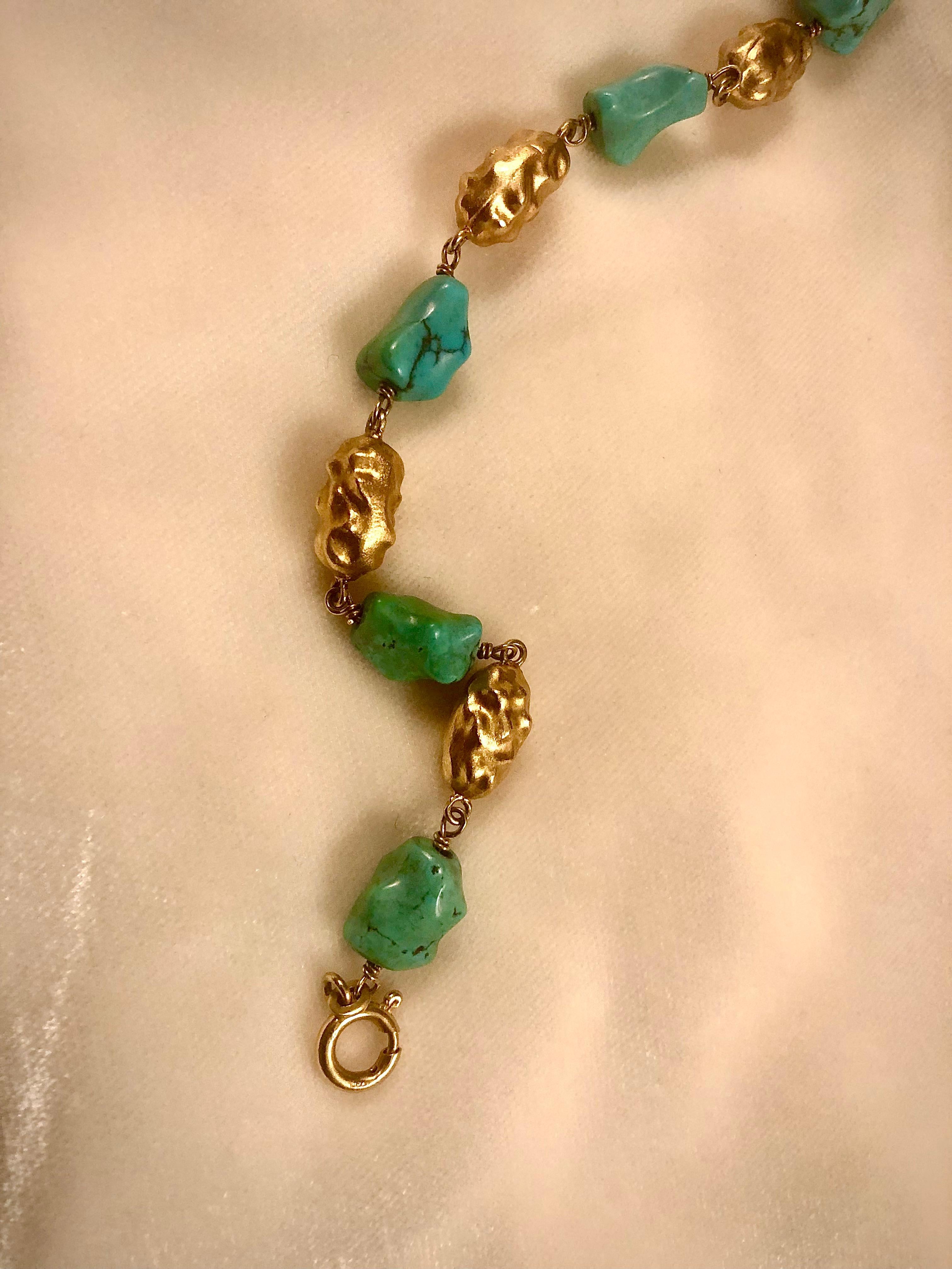 Post-War 18kt gold and turquoise bracelet For Sale