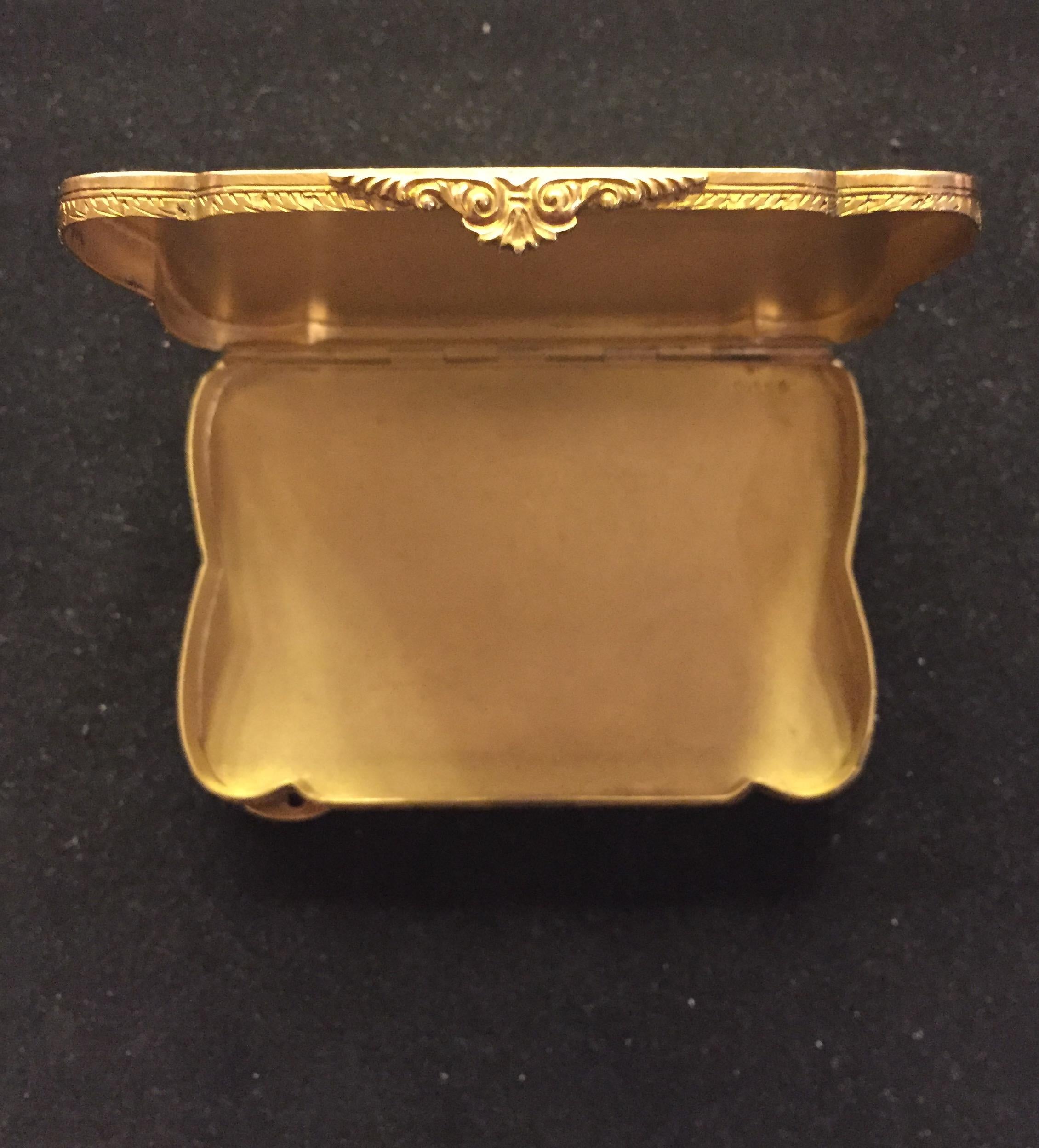 Victorian 18 Kt Gold Antique  Box For Sale