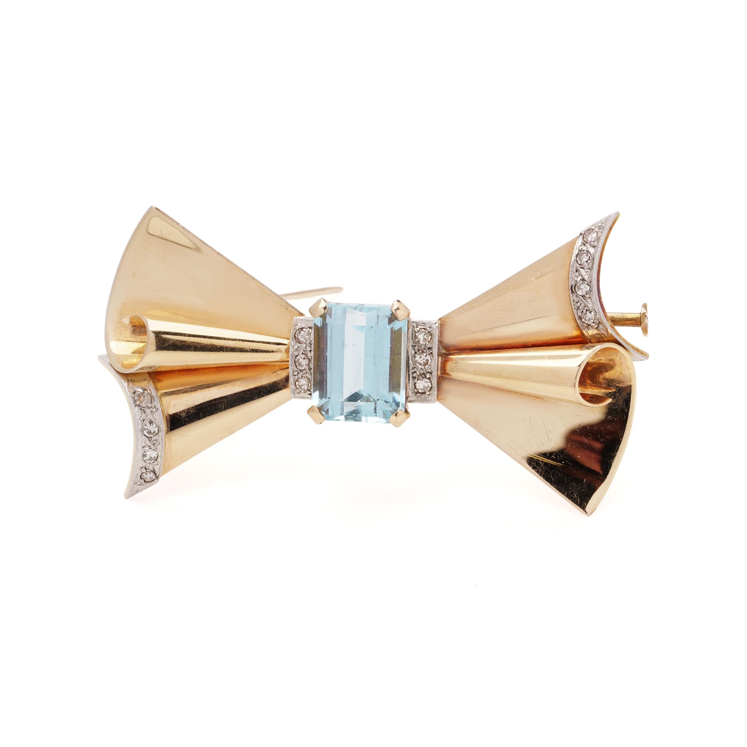Retro 18kt Gold Aquamarine and Diamond Bow Brooch, circa 1940s For Sale