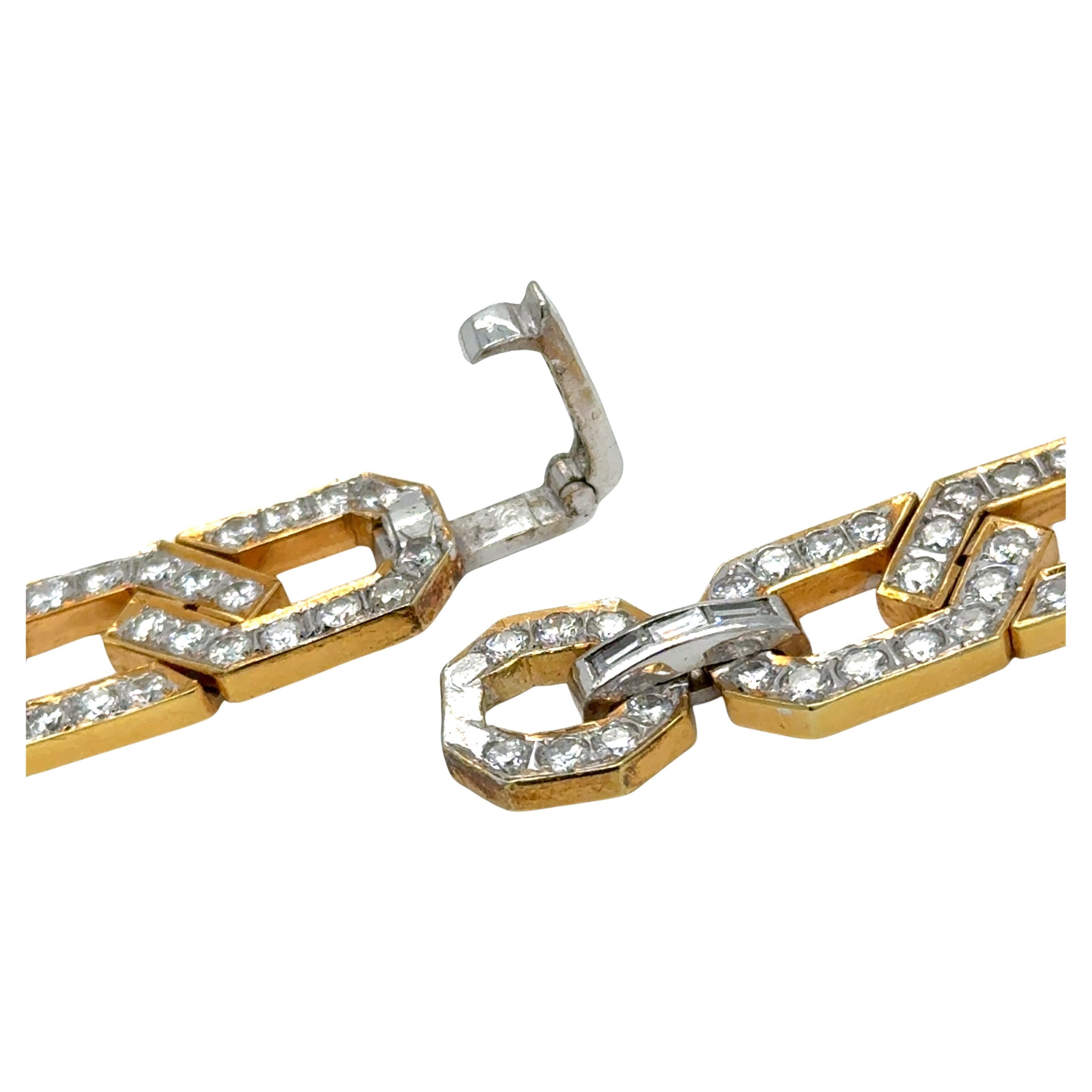 Art Deco Geometric Elegant Set 136 grams 18Kt Gold with Diamonds 21.48 cts For Sale 7