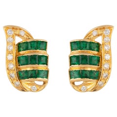 Pendientes Esmeralda Baguette y Diamante de Oro de 18 Quilates