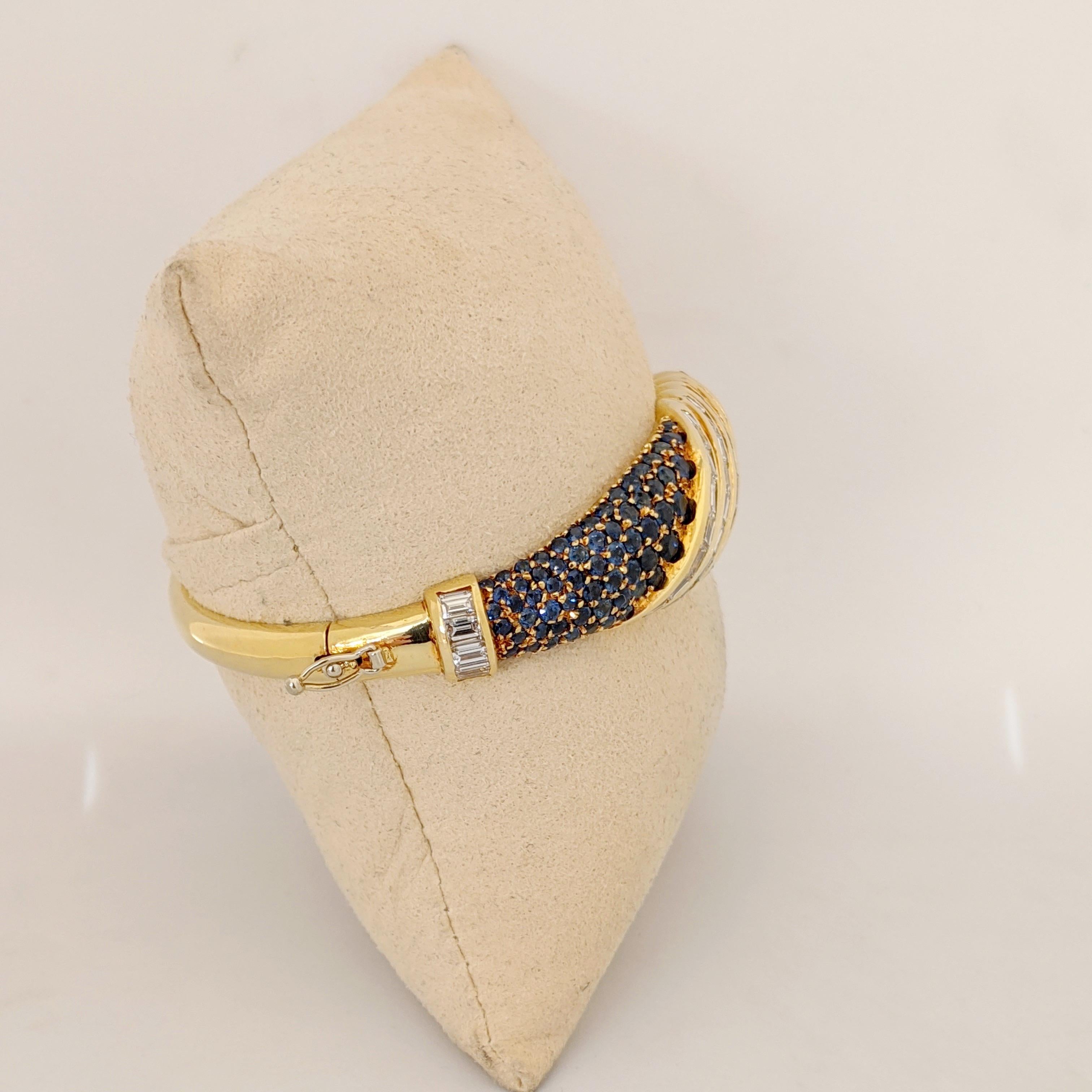 18Kt Gold Bangle Bracelet, 3.60Ct. Baguette Diamonds & 6.30 Carat Blue Sapphires For Sale 2