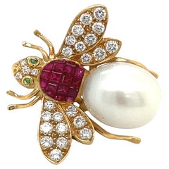 Retro 18KT Gold Bee Brooch with Diamond .94 Carat Ruby 1.67 Carat and South Sea Pearl