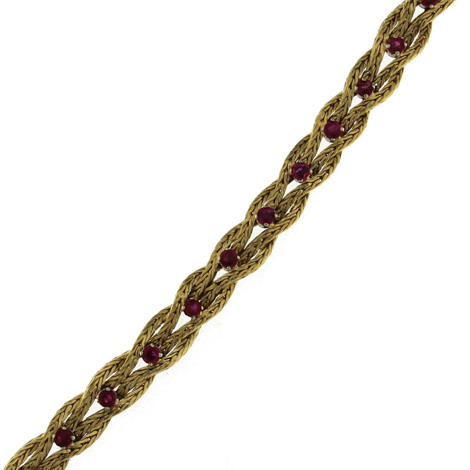 18 Karat Gold Bracelets Set of 4 Diamond Zaphire Emerald and Ruby For Sale 14