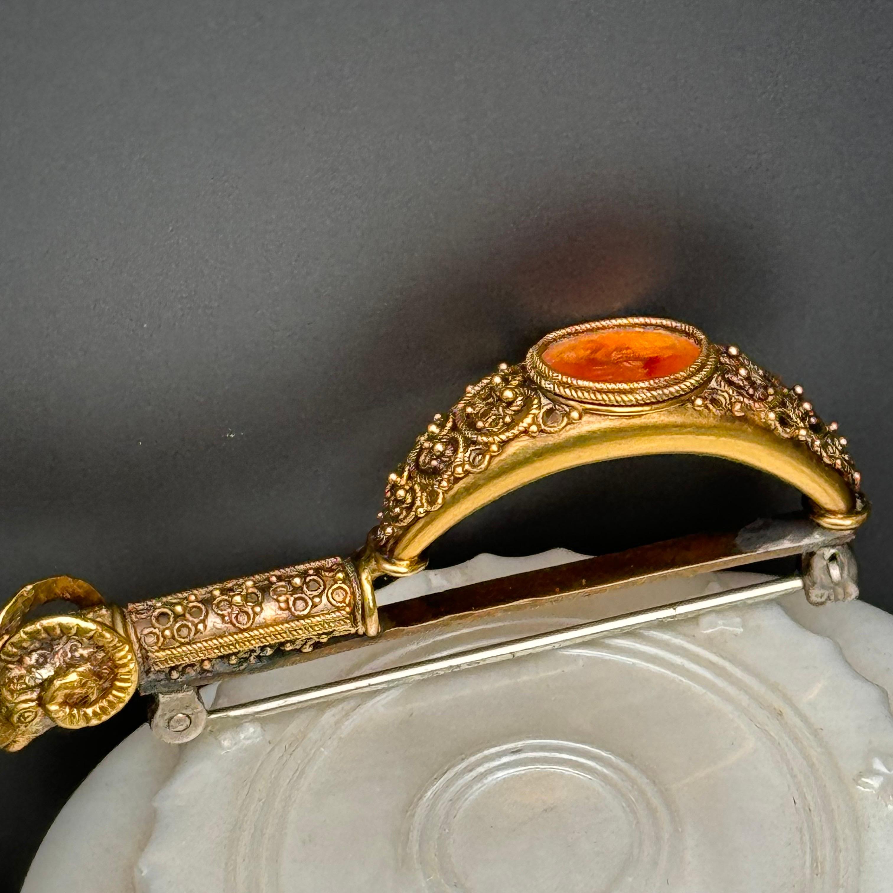 18kt gold Carnelian Cameo Archaeological Revival Fibula Brooch For Sale 3
