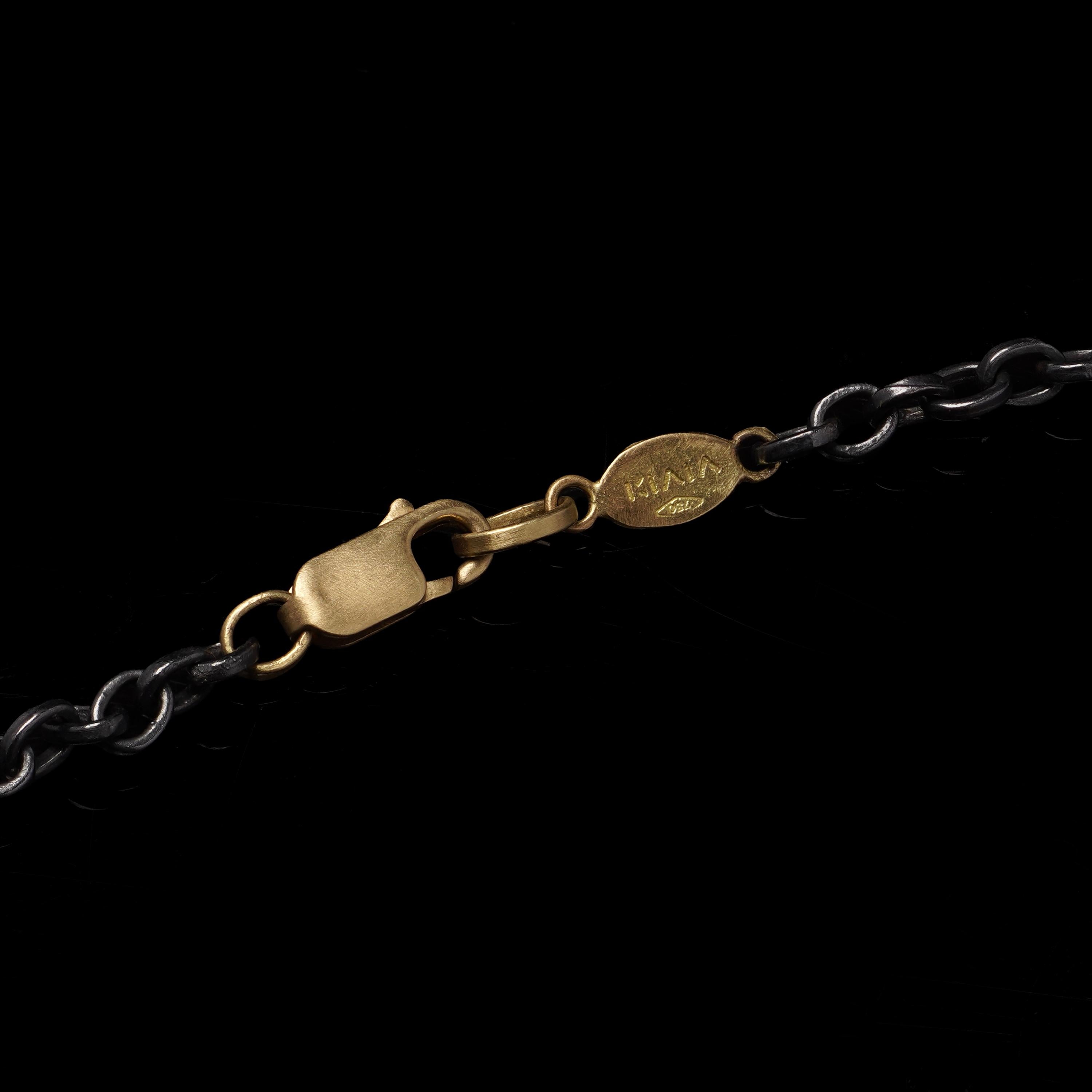 Collier en or 18kt avec pièce de monnaie byzantine en bronze (Anastase I AE Folli Pour femmes en vente