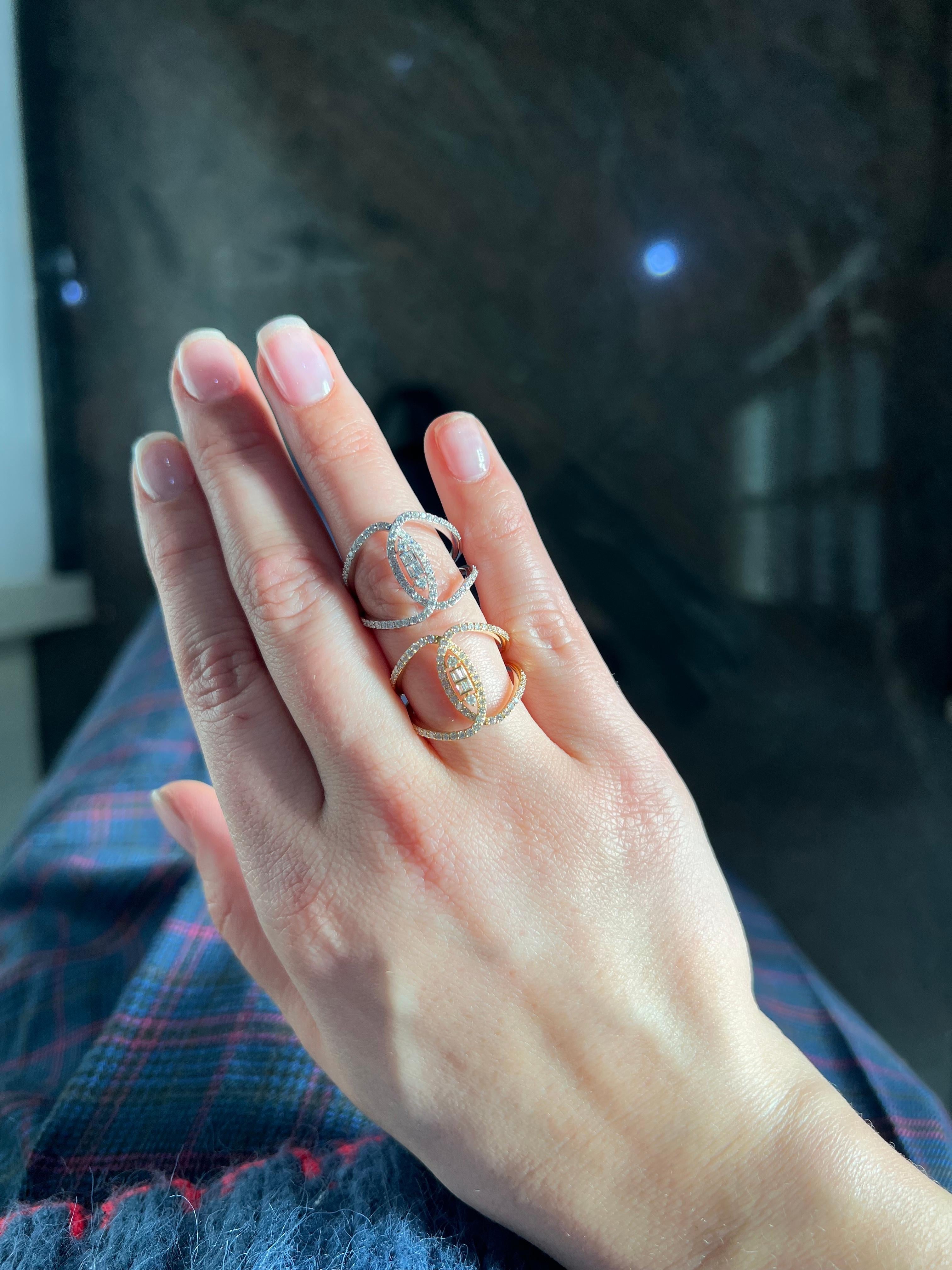Diamantes Naturales 0,58 ct Anillo de Cóctel de Aniversario Moderno de Diamantes en Oro de 18 KT en venta 4