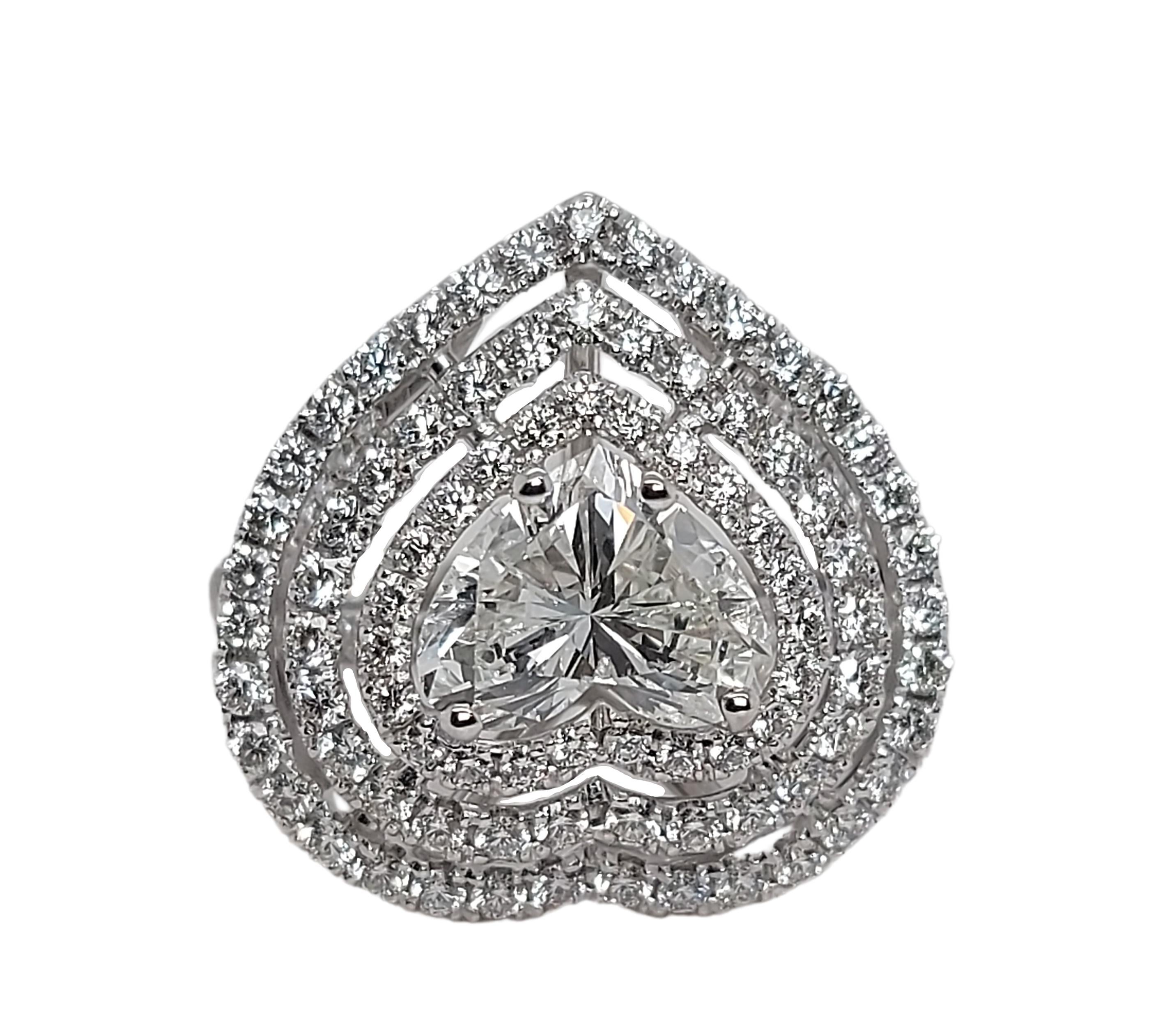 Artisan 18kt Gold Diamond Ring 1.50 Ct Heart Shaped Diamond & Brilliant Cut Diamonds For Sale