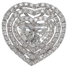 Bague en or 18 carats avec diamants en forme de cœur de 1,50 carat et diamants taille brillant