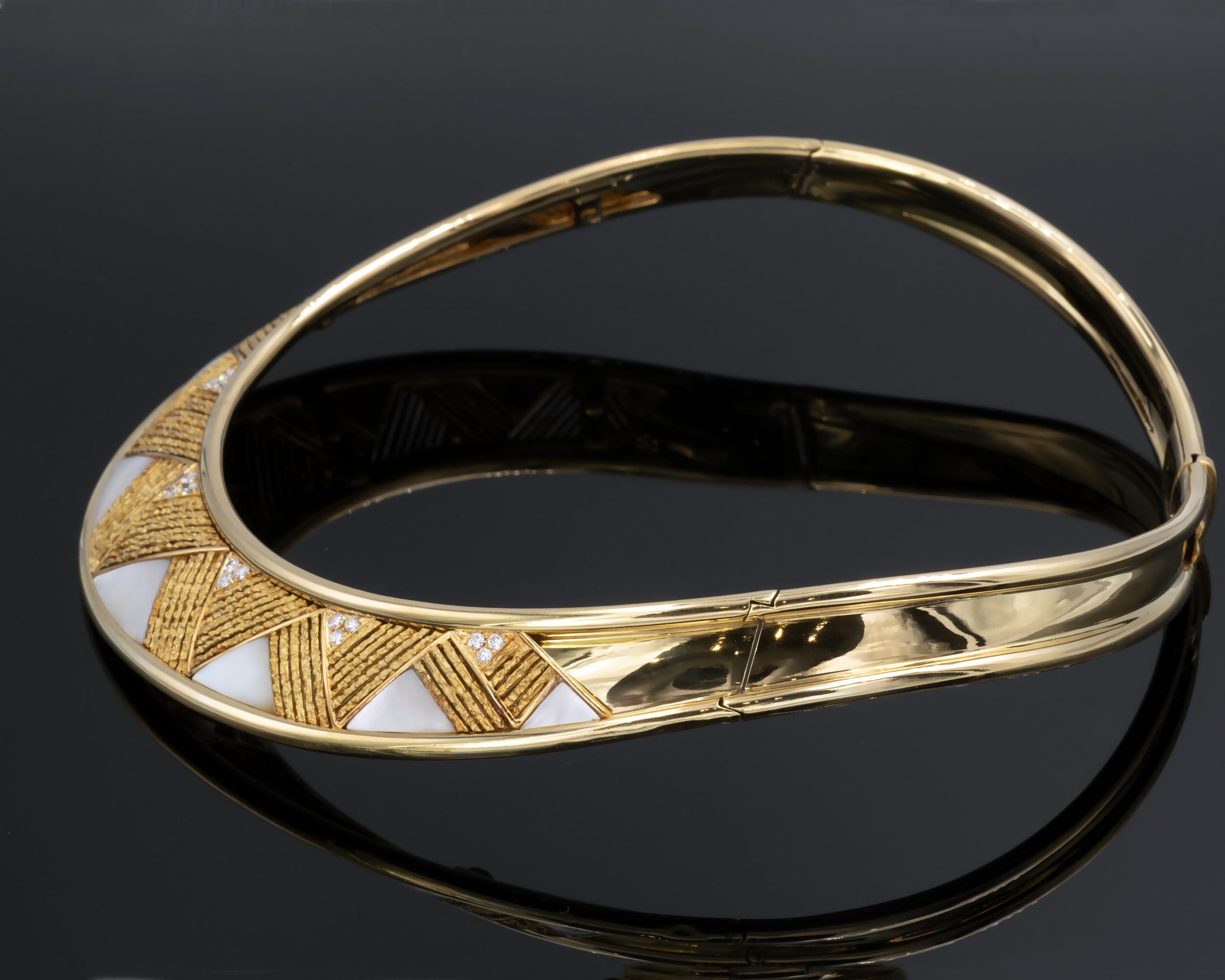 Chocker-Halskette aus 18 Karat Gold mit Diamanten und Perlmutt Damen im Angebot