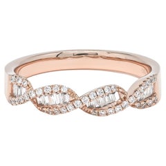 Bague à anneau moderne en or 18 carats DNA Helix Baguette Rond Criss Cross Pav Diamond