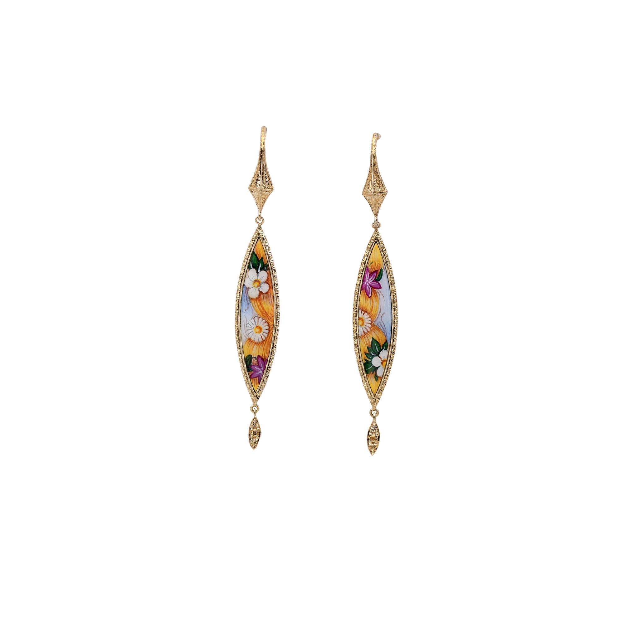 Round Cut 18kt gold earrings, Diamonds, engraved painted in miniature & enamelled by hands For Sale