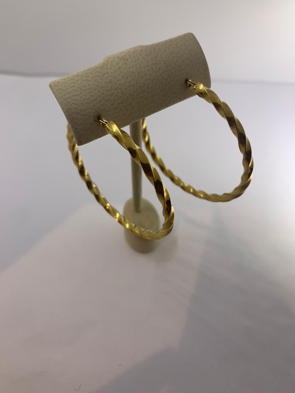 18KT Gold Earrings 
Twist Hoop Earrings
12-10110
