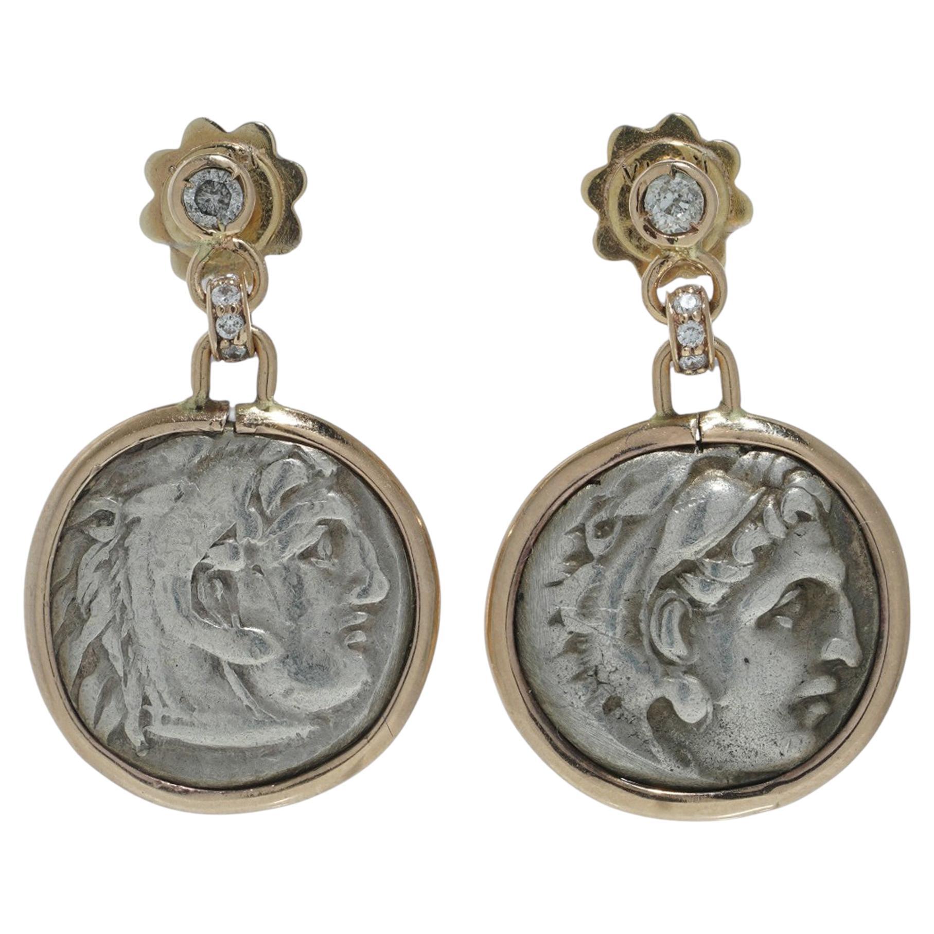 Pendientes de oro de 18 quilates con moneda romana de plata de Alejandro Magno