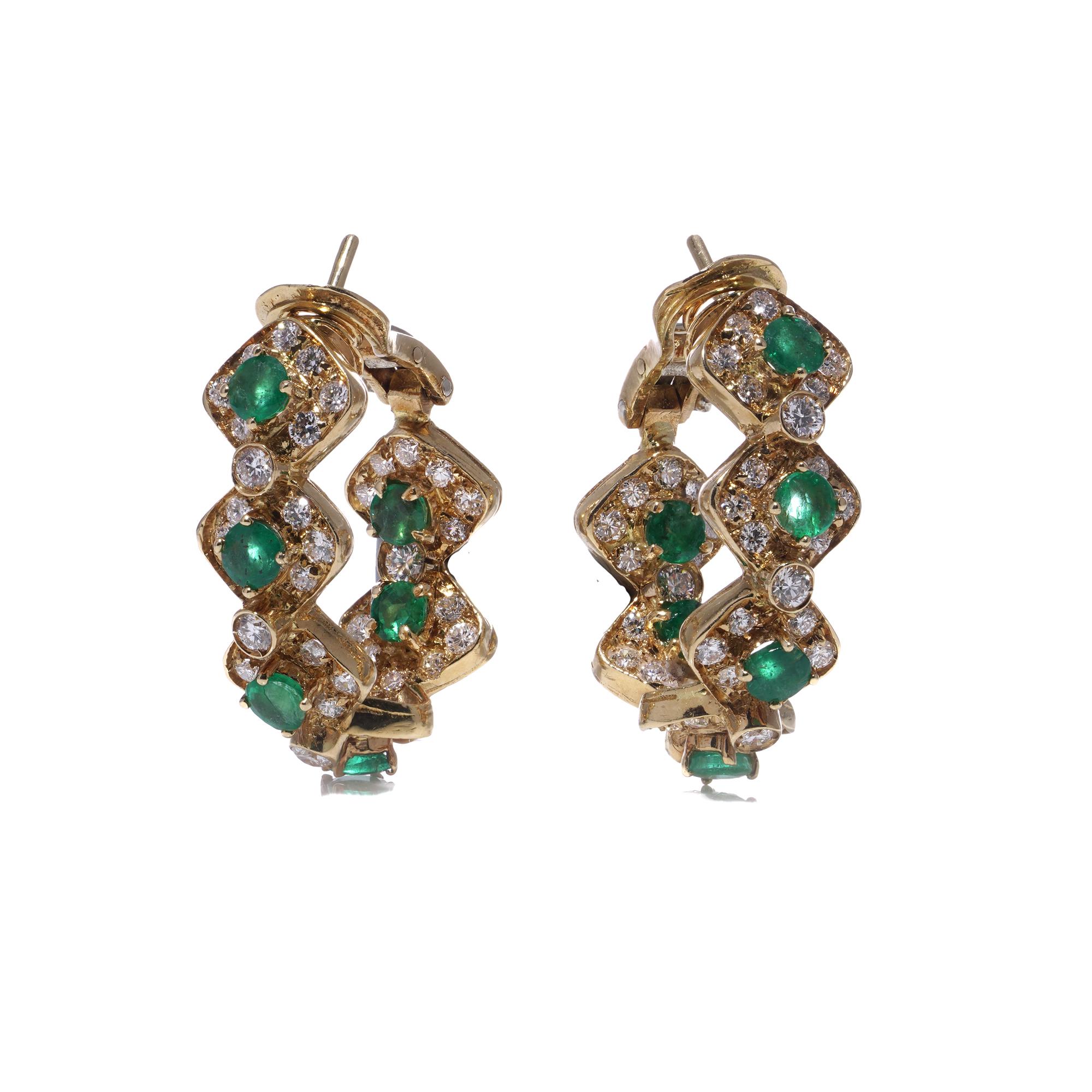 18kt gold emerald diamond clip - on earrings In Good Condition For Sale In Braintree, GB