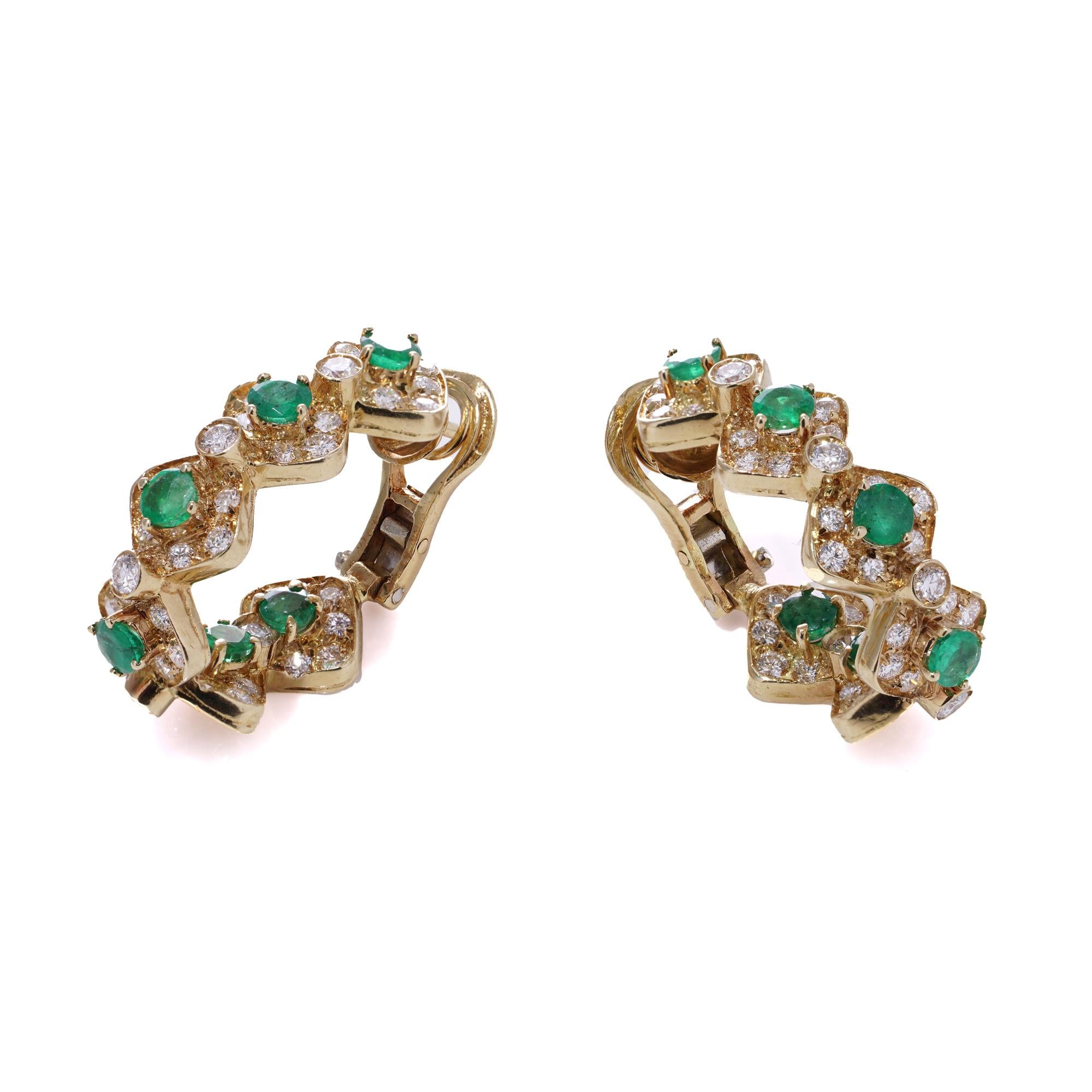 18kt gold emerald diamond clip - on earrings For Sale 3